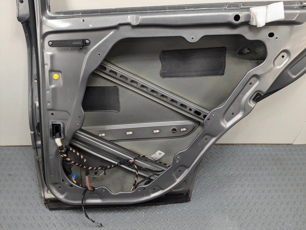 09 - 11 OEM MERCEDES-BENZ ML63 REAR RIGHT PASSENGER SIDE DOOR SHELL PANEL GRAY