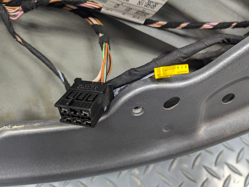 09 - 11 OEM MERCEDES-BENZ ML63 REAR RIGHT PASSENGER SIDE DOOR SHELL PANEL GRAY