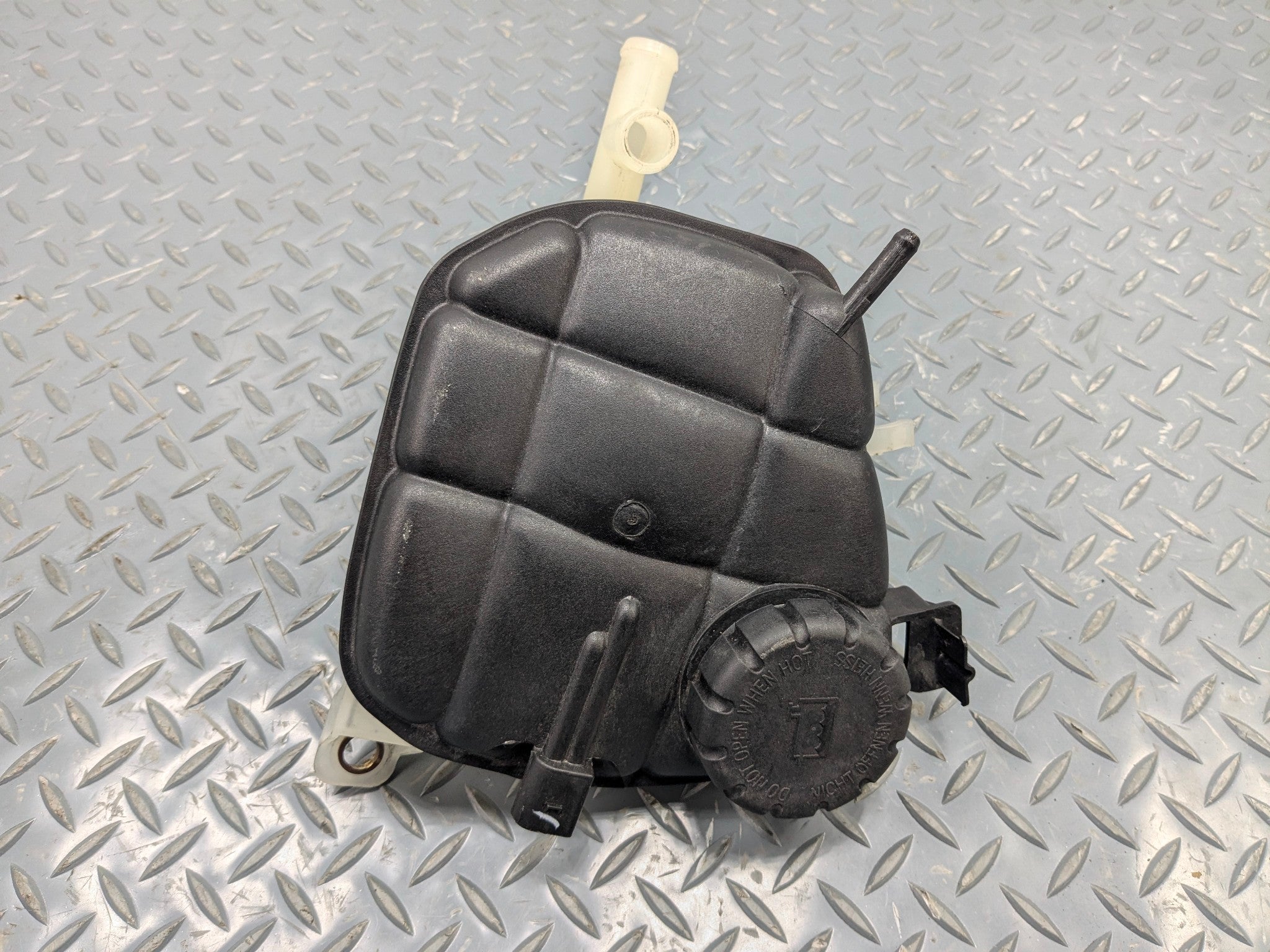 2009 - 2011 OEM MERCEDES-BENZ ML63 ENGINE COOLANT RECOVERY TANK RESERVOIR