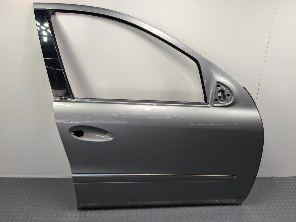 09 - 11 OEM MERCEDES-BENZ ML63 FRONT RIGHT PASSENGER SIDE DOOR SHELL PANEL GRAY
