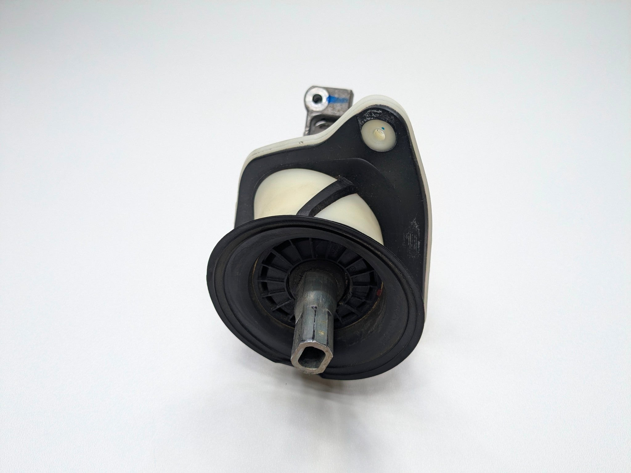 2009 - 2011 OEM MERCEDES-BENZ ML63 UPPER U-JOINT COUPLING FLEX STEERING SHAFT