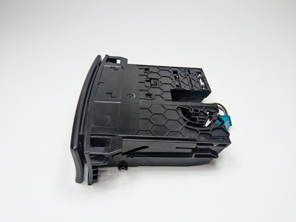 2009 - 2011 OEM MERCEDES-BENZ ML63 CENTER CONSOLE STORAGE ASH TRAY ASHTRAY
