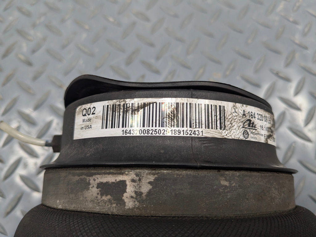 2009 - 11 OEM MERCEDES-BENZ ML63 REAR LEFT AIR SUSPENSION COIL SPRING SHOCK