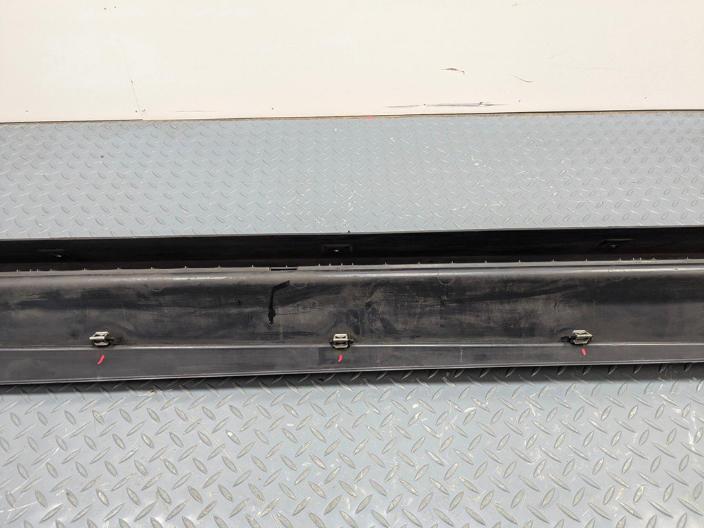 2009 - 2011 OEM MERCEDES-BENZ ML63 LEFT SIDE RUNNING BOARD STEP PAD ASSEMBLY