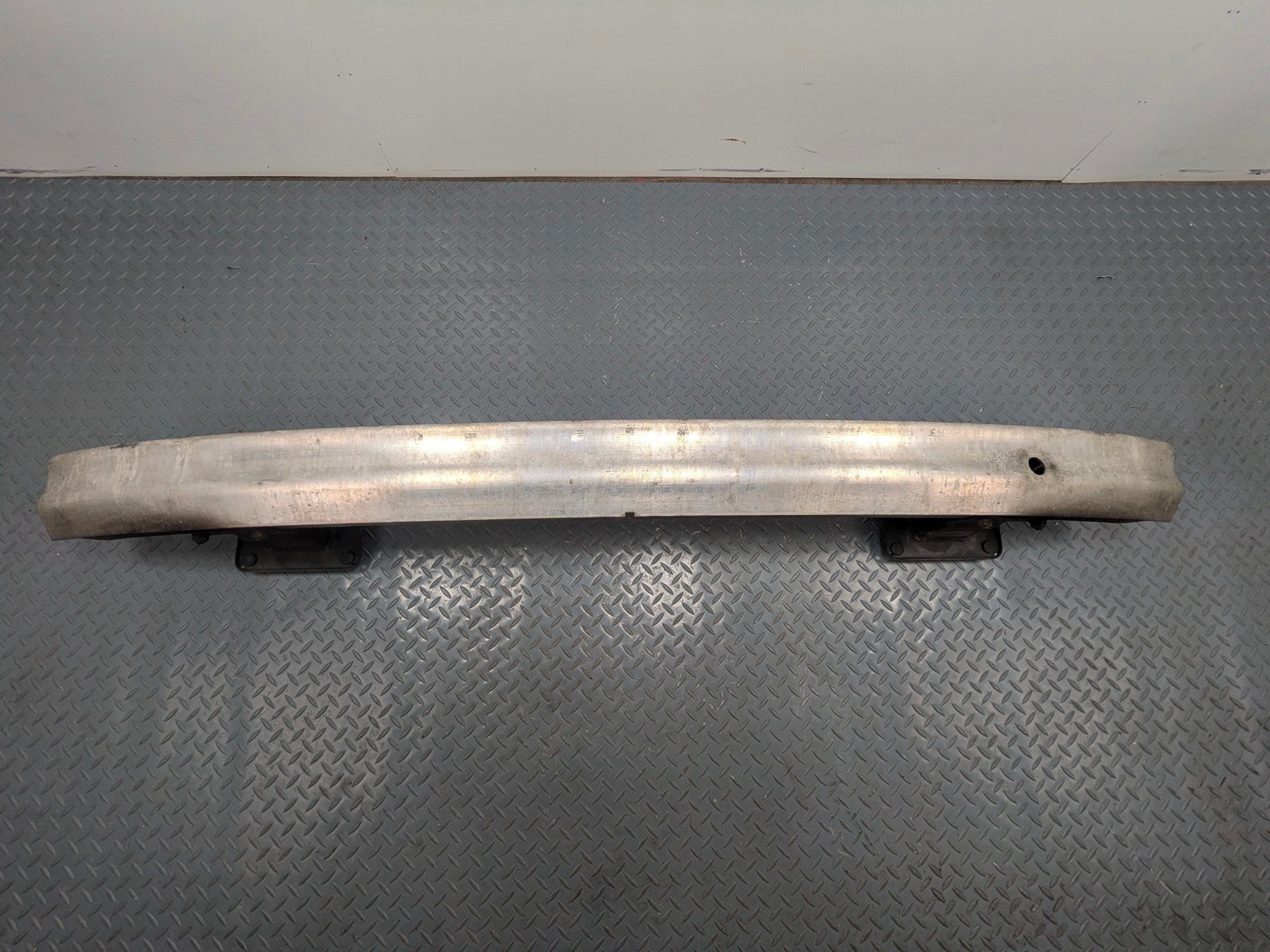 2009 - 2011 OEM MERCEDES-BENZ ML63 REAR BUMPER REINFORCEMENT IMPACT BAR