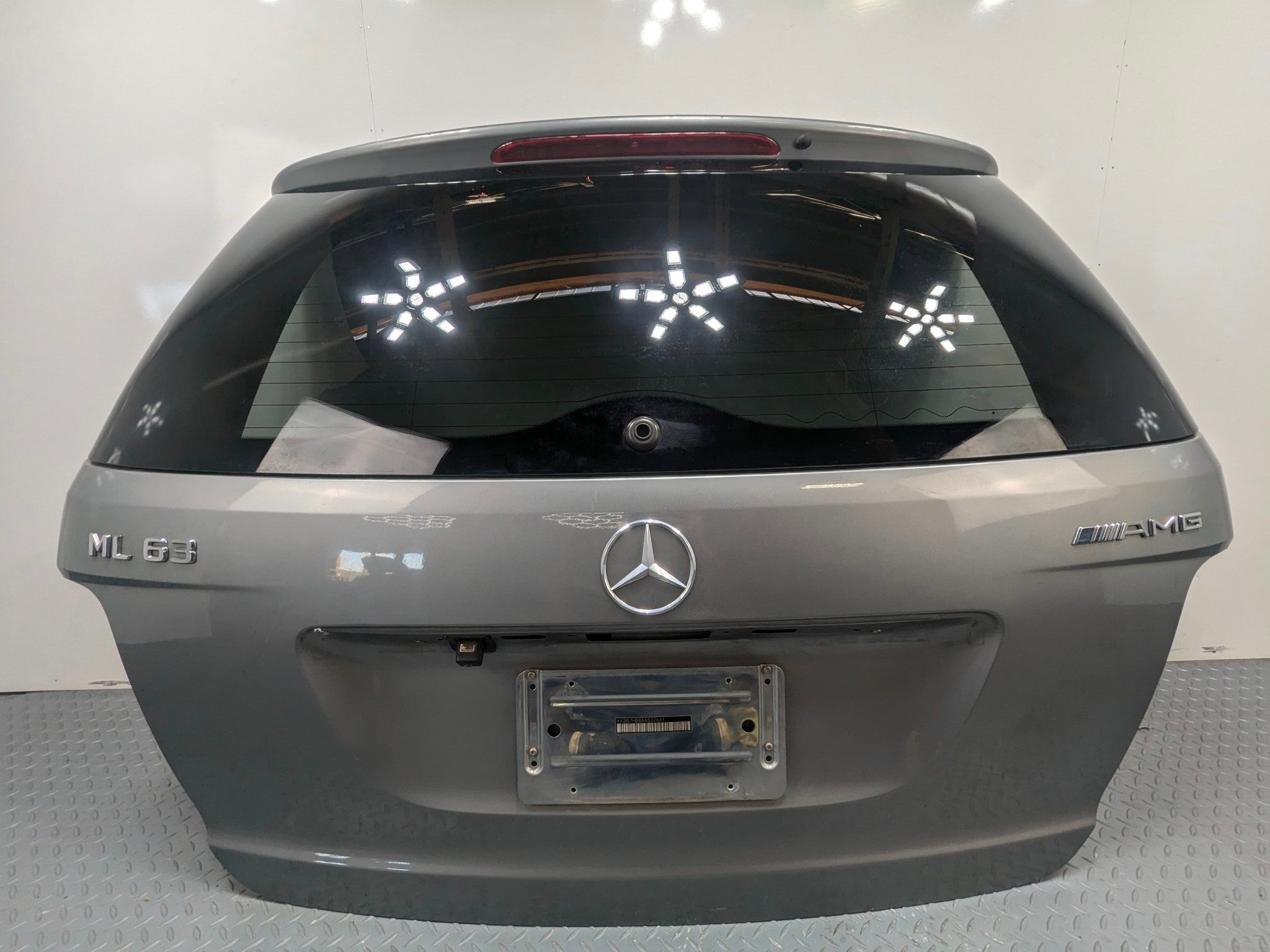 2009 - 2011 OEM MERCEDES-BENZ ML63 REAR TRUNK TAILGATE HATCH PANEL ASSEMBLY