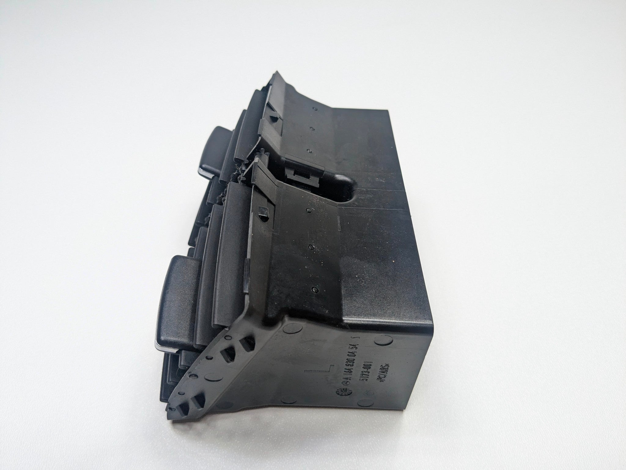 2009 - 2011 OEM MERCEDES-BENZ ML63 REAR CENTER AC CONDITIONING AIR VENT