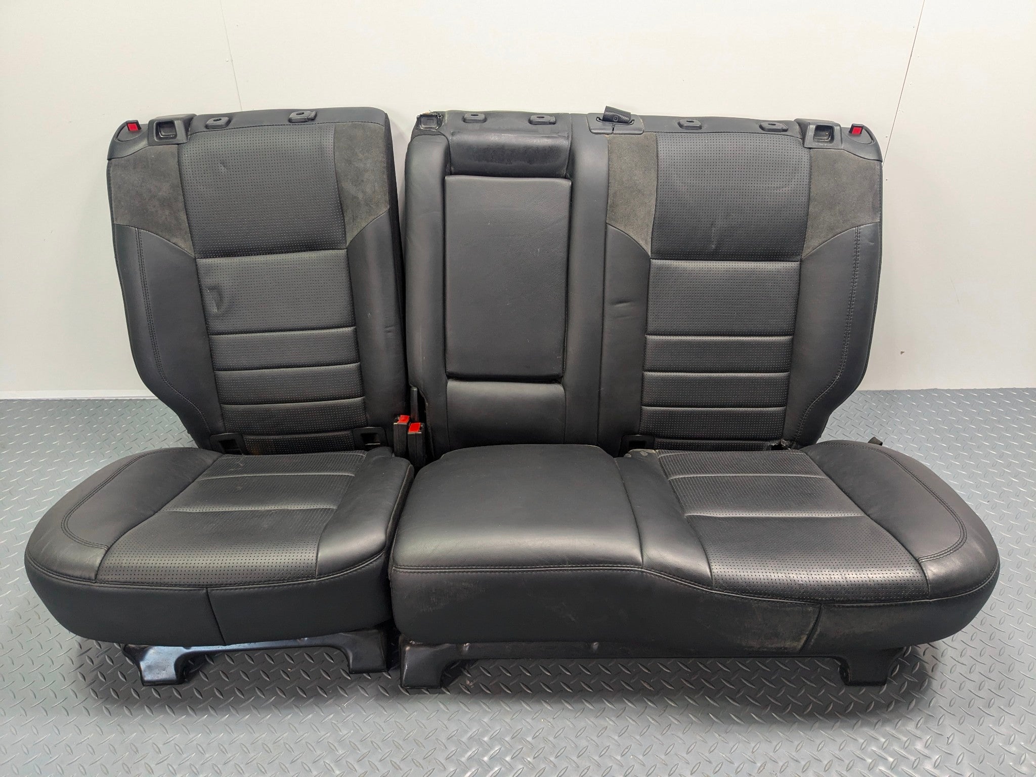 2009 - 2011 OEM MERCEDES-BENZ ML63 REARBACK SEAT BLACK LEATHER ASSEMBLY
