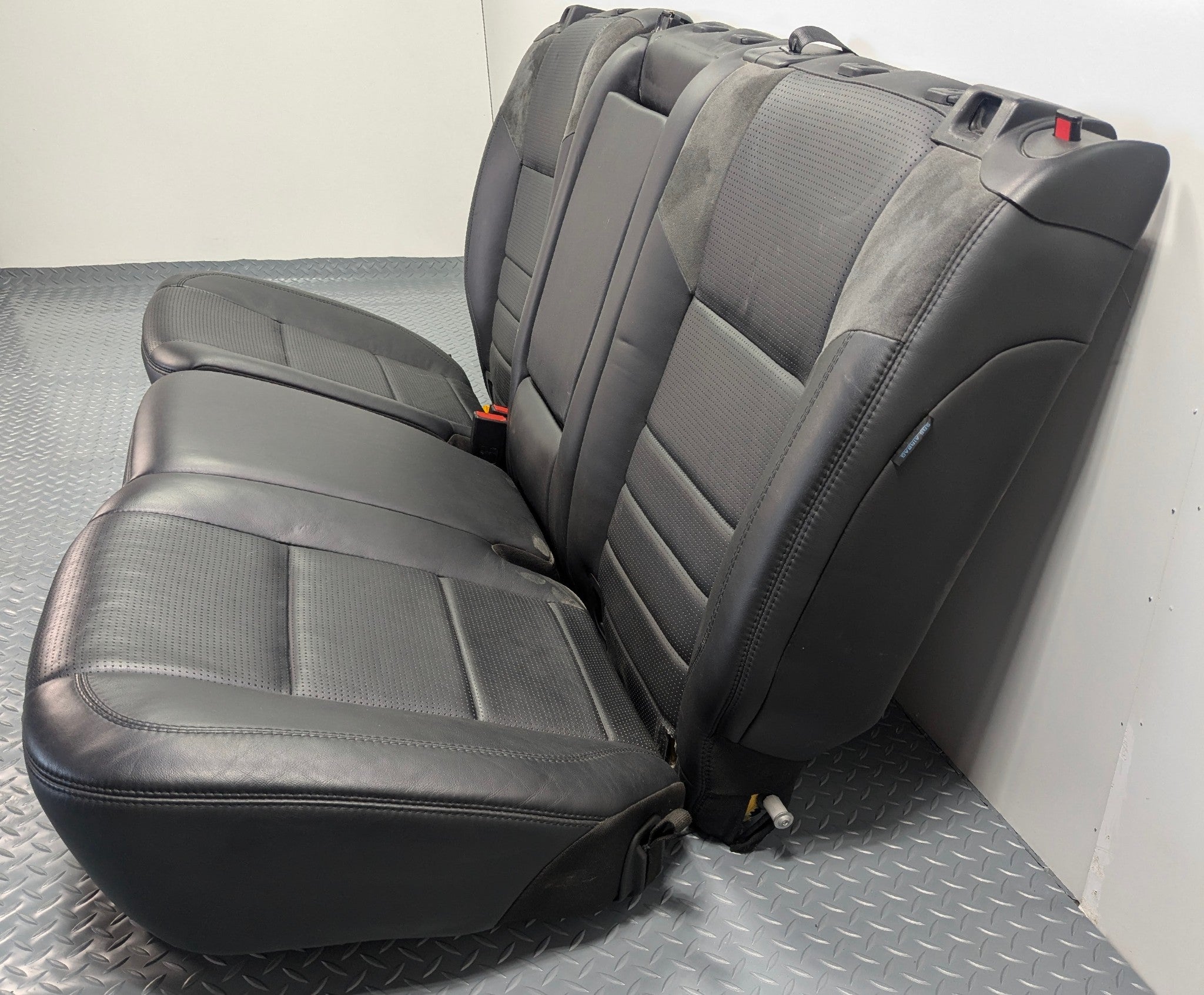 2009 - 2011 OEM MERCEDES-BENZ ML63 REARBACK SEAT BLACK LEATHER ASSEMBLY