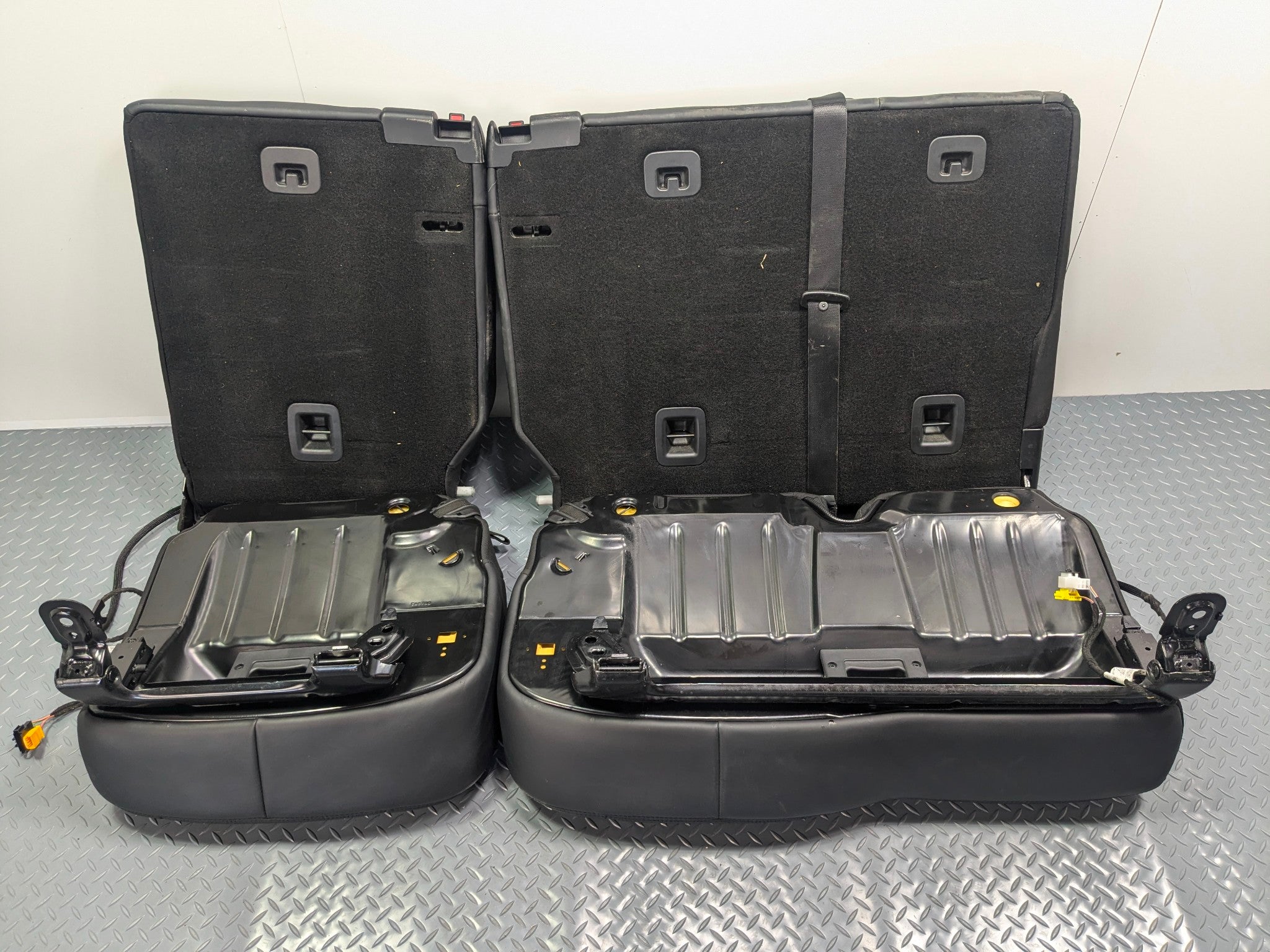 2009 - 2011 OEM MERCEDES-BENZ ML63 REARBACK SEAT BLACK LEATHER ASSEMBLY