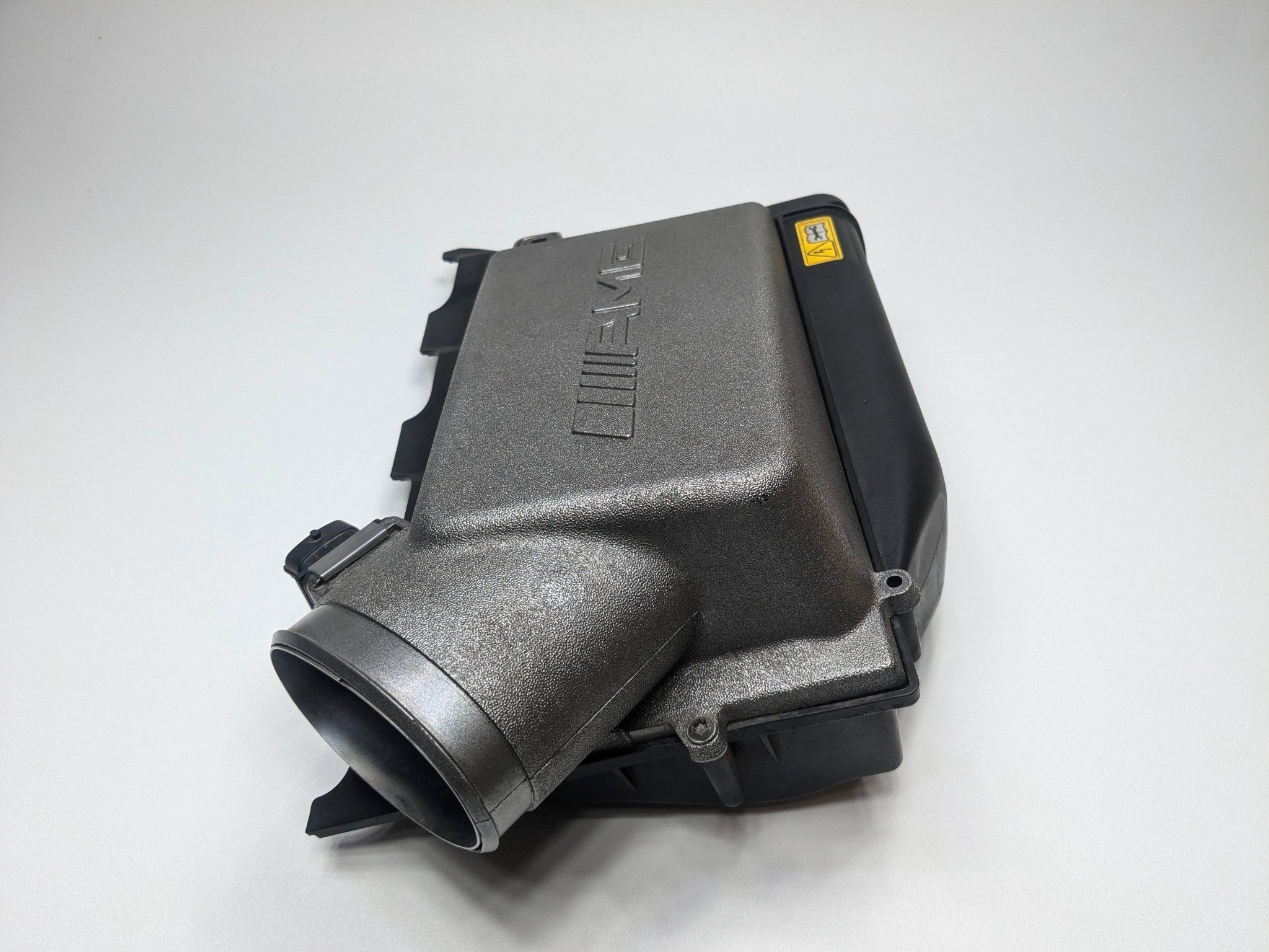 2009 - 2011 OEM MERCEDES-BENZ ML63 RIGHT AIR CLEANER FILTER HOUSING BOX