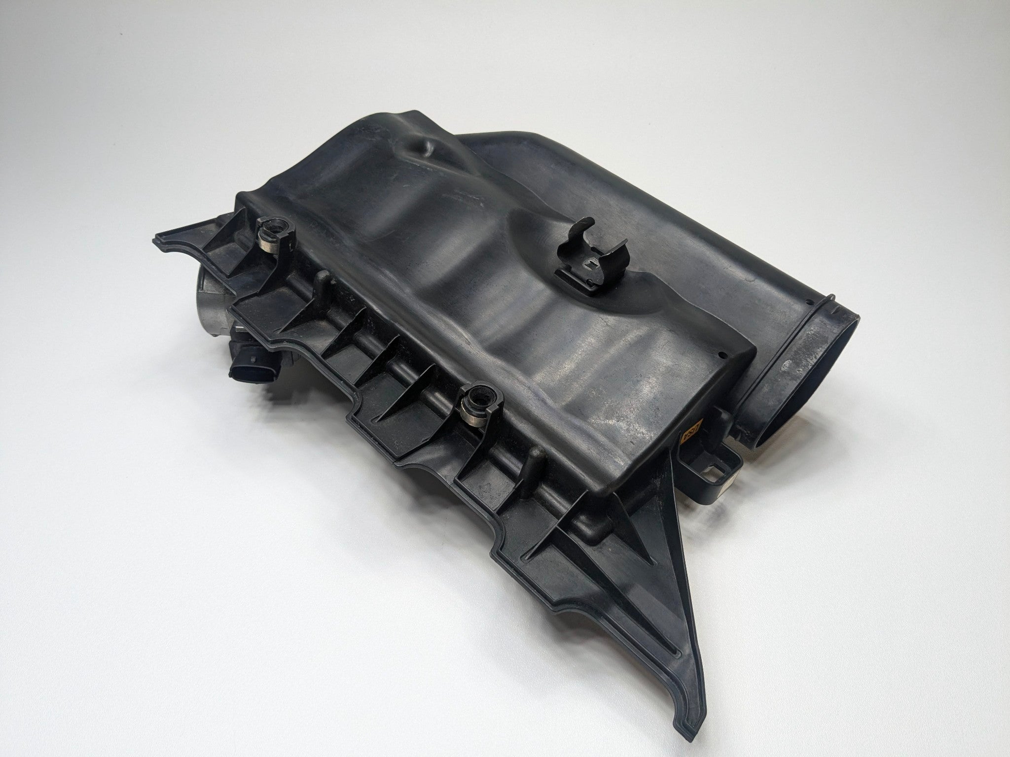 2009 - 2011 OEM MERCEDES-BENZ ML63 RIGHT AIR CLEANER FILTER HOUSING BOX