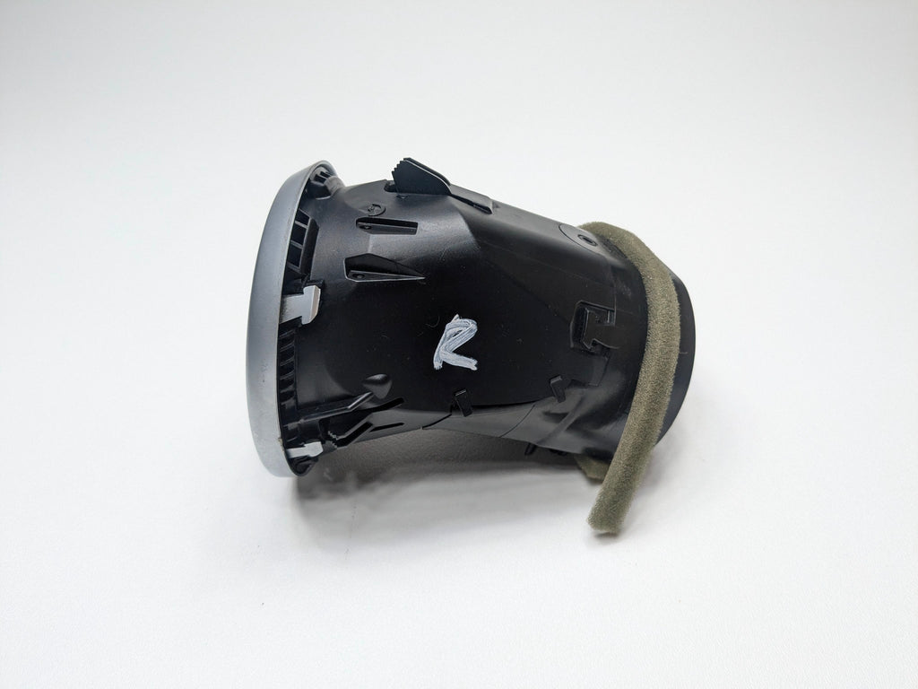 2009 - 2011 OEM MERCEDES-BENZ ML63 FRONT RIGHT SIDE DASH AC HEATER AIR VENT