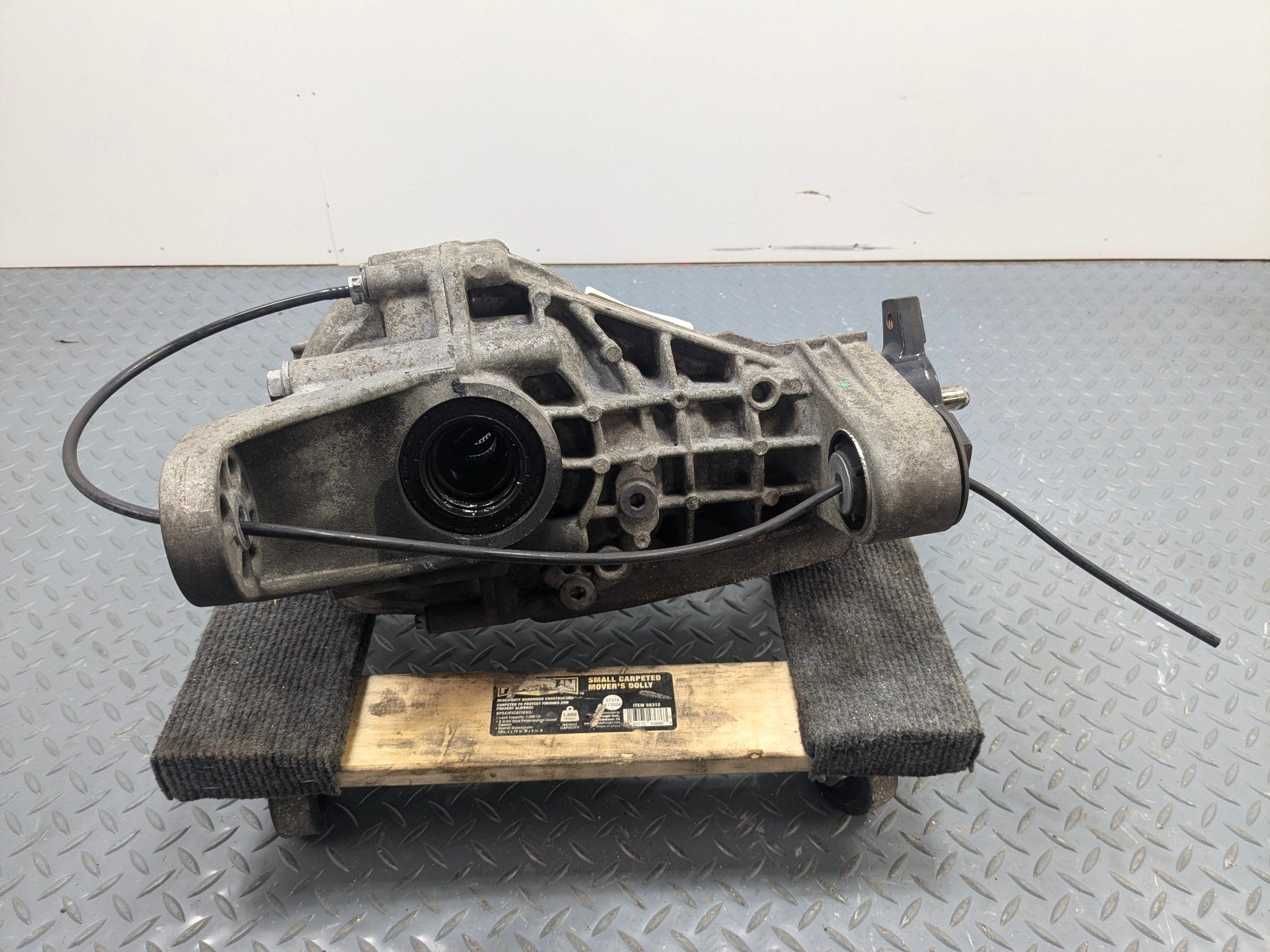 2009 - 2011 OEM MERCEDES-BENZ ML63 REAR DIFFERENTIAL AXLE CARRIER ASSEMBLY