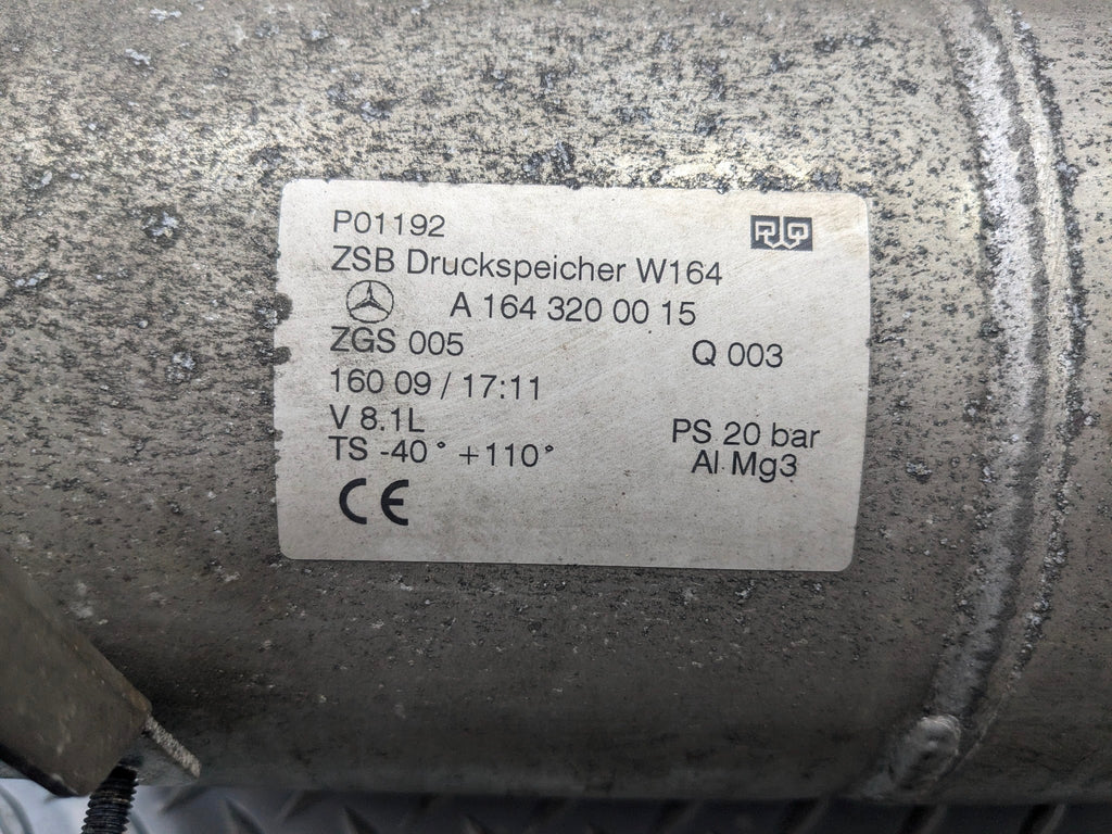 2009 - 2011 OEM MERCEDES-BENZ ML63 AIR SUSPENSION TANK RESERVOIR ASSEMBLY