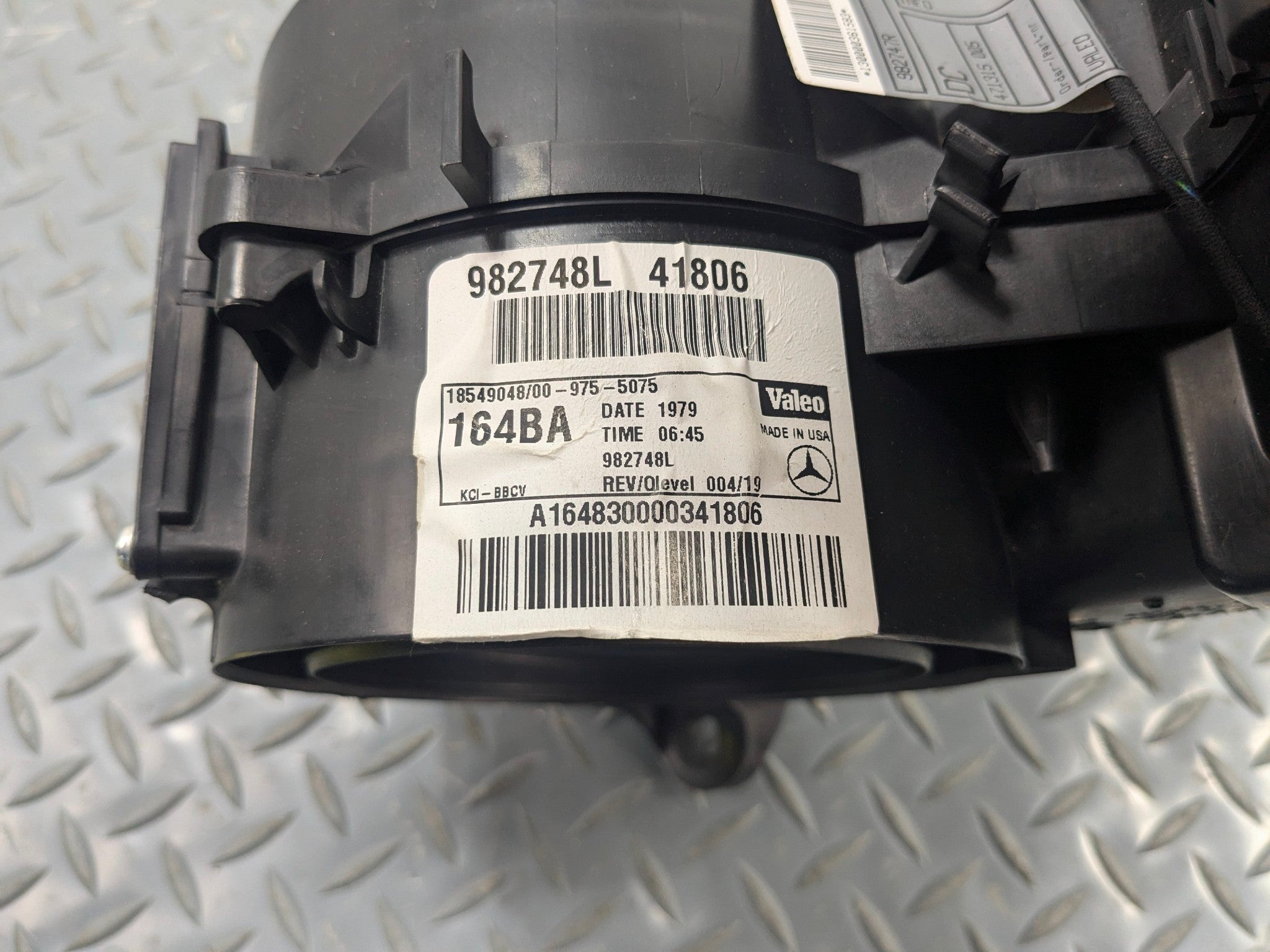 2009 - 2011 OEM MERCEDES-BENZ ML63 AC HEATER BLOWER MOTOR HOUSING