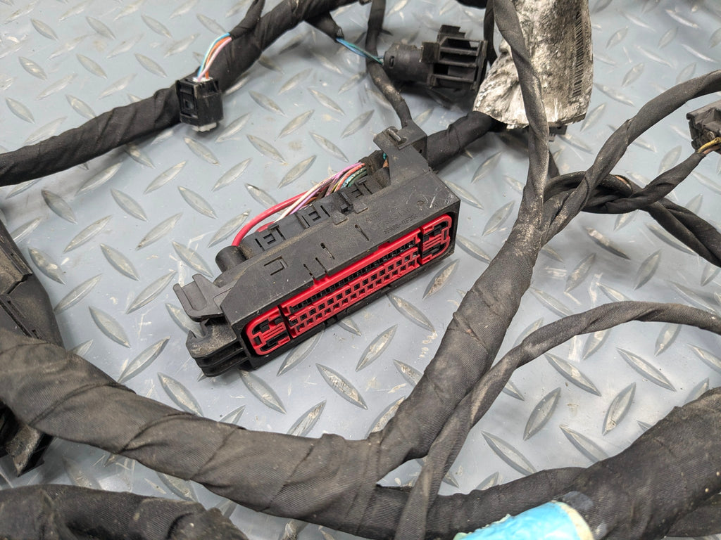 2009 - 2011 OEM MERCEDES-BENZ ML63 FRONT HOOD WIRE HARNESS WITH FUSEBOX