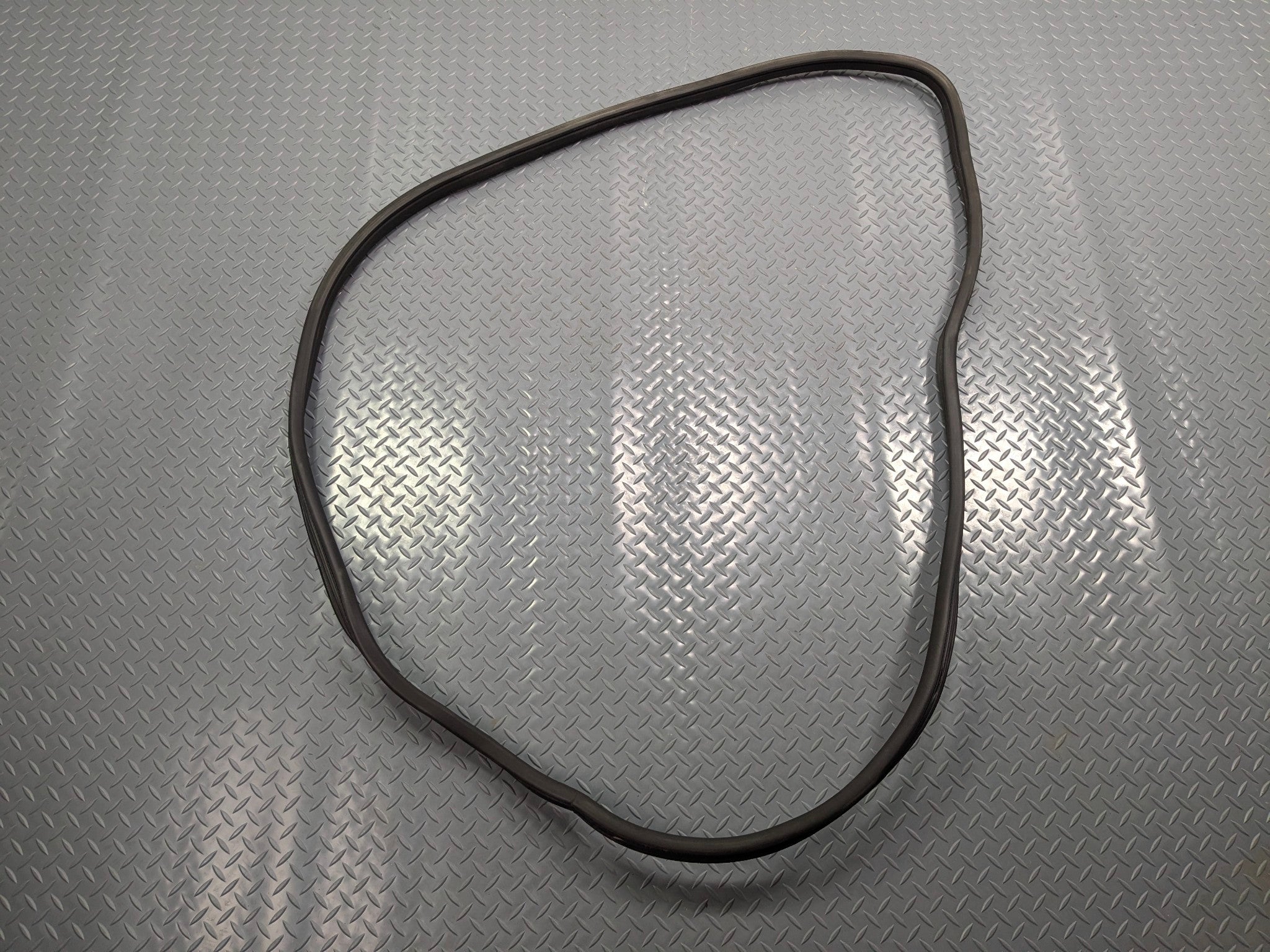 2009 - 11 OEM MERCEDES-BENZ ML63 FRONT RIGHT DOOR SEAL WEATHER STRIPPING RUBBER
