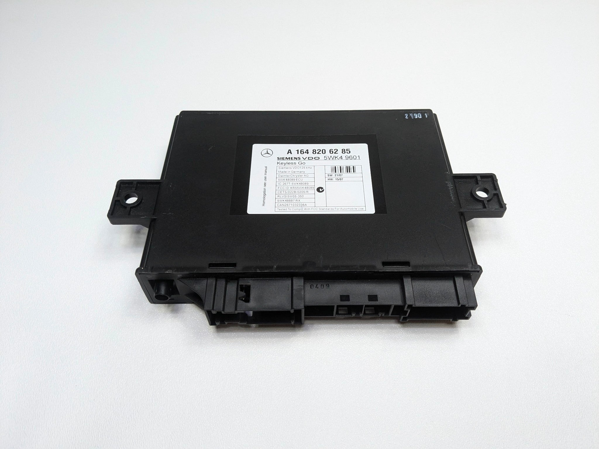 2009 - 2011 OEM MERCEDES-BENZ ML63 KEYLESS GO CONTROL MODULE