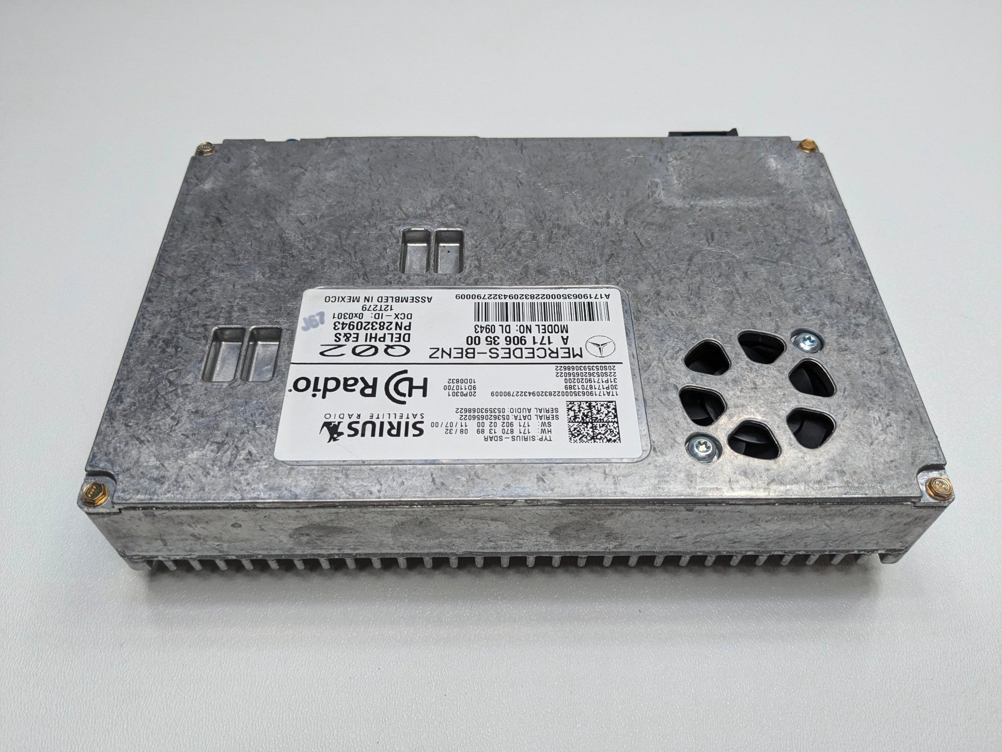2009 - 2011 OEM MERCEDES-BENZ ML63 SIRIUS SATELLITE RADIO RECEIVER MODULE