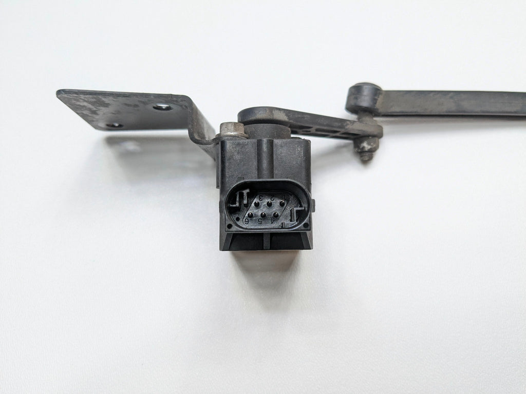09 - 11 OEM MERCEDES-BENZ ML63 FRONT RIGHT AIR SUSPENSION LEVEL HEIGHT SENSOR