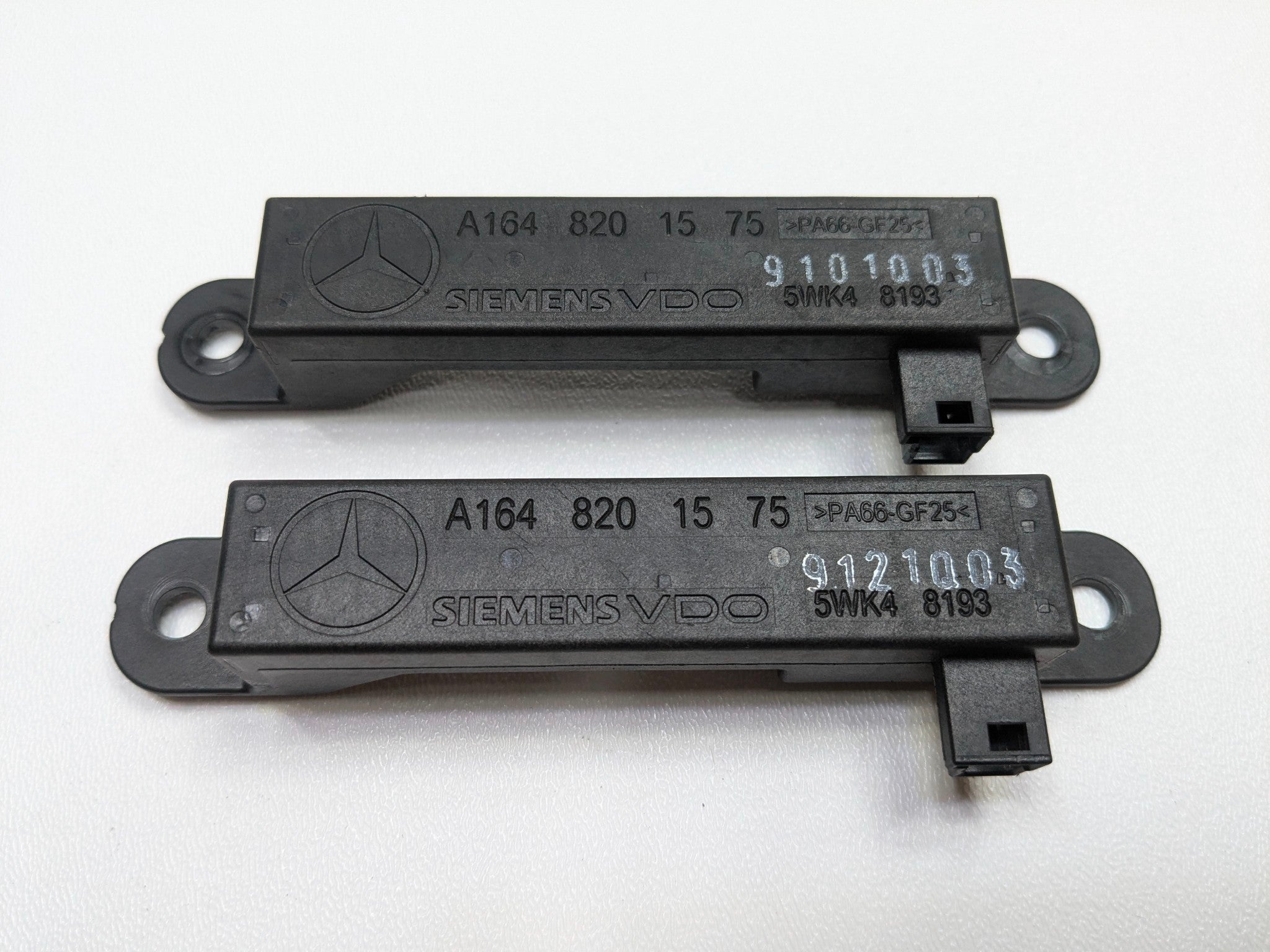 2009 - 2011 OEM MERCEDES-BENZ ML63 KEYLESS ENTRY ANTENNA CONTROL MODULE SENSOR
