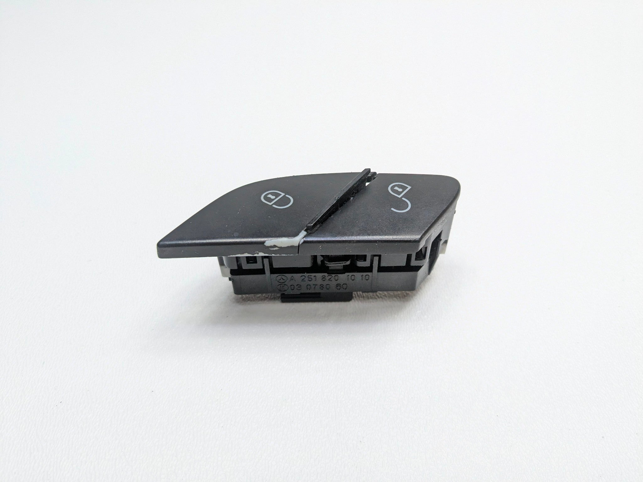 2009 - 2011 OEM MERCEDES-BENZ ML63 FRONT RIGHT DOOR UNLOCK LOCK SWITCH