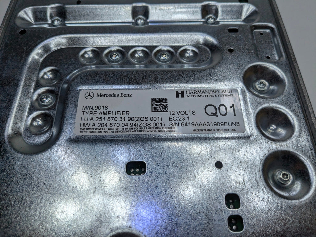 2009 - 2011 OEM MERCEDES-BENZ ML63 HARMAN BECKER AUDIO AMPLIFIER AMP