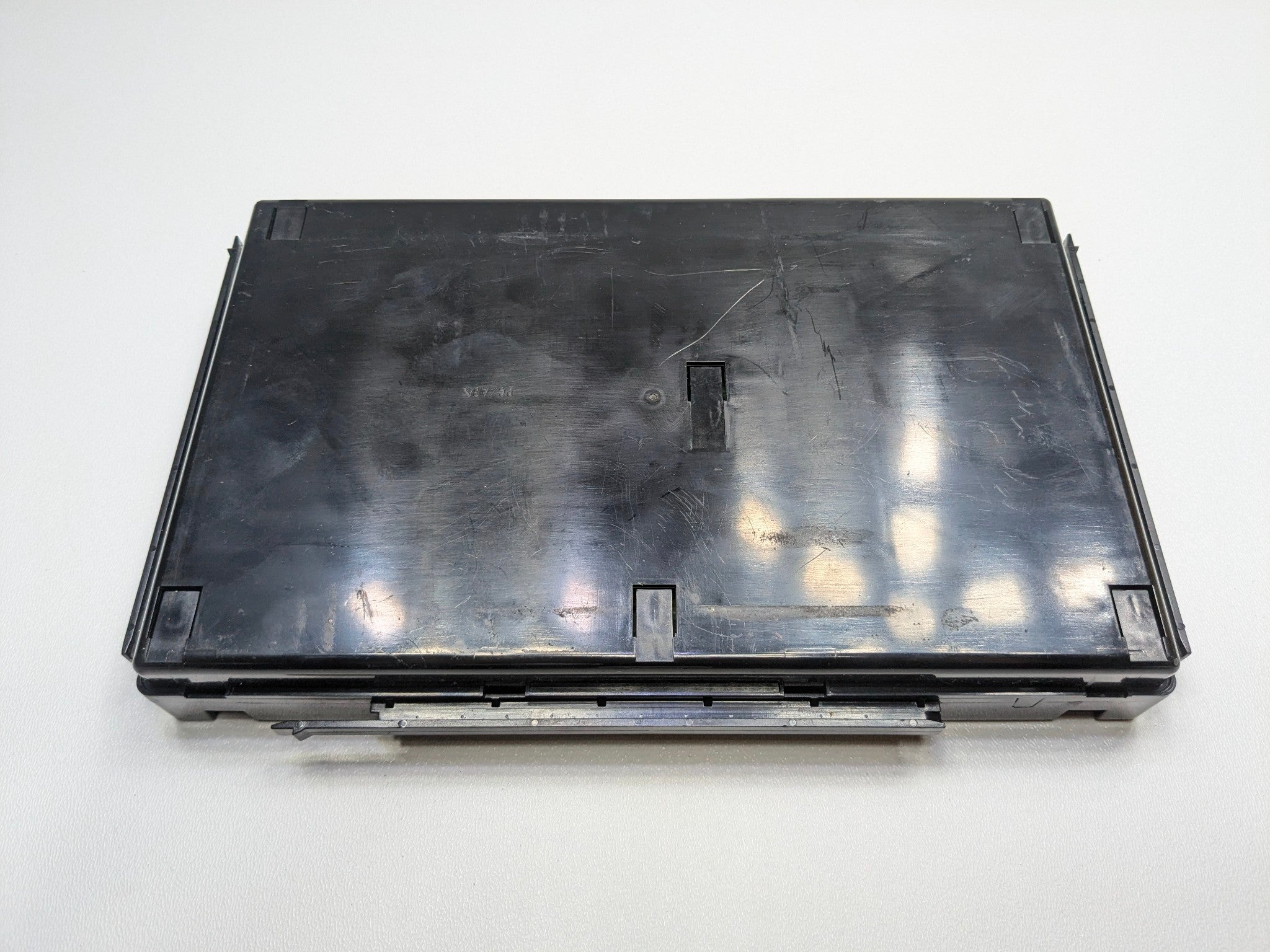 2009 - 2011 OEM MERCEDES-BENZ ML63 REAR SAM TRUNK BODY CONTROL FUSE BOX
