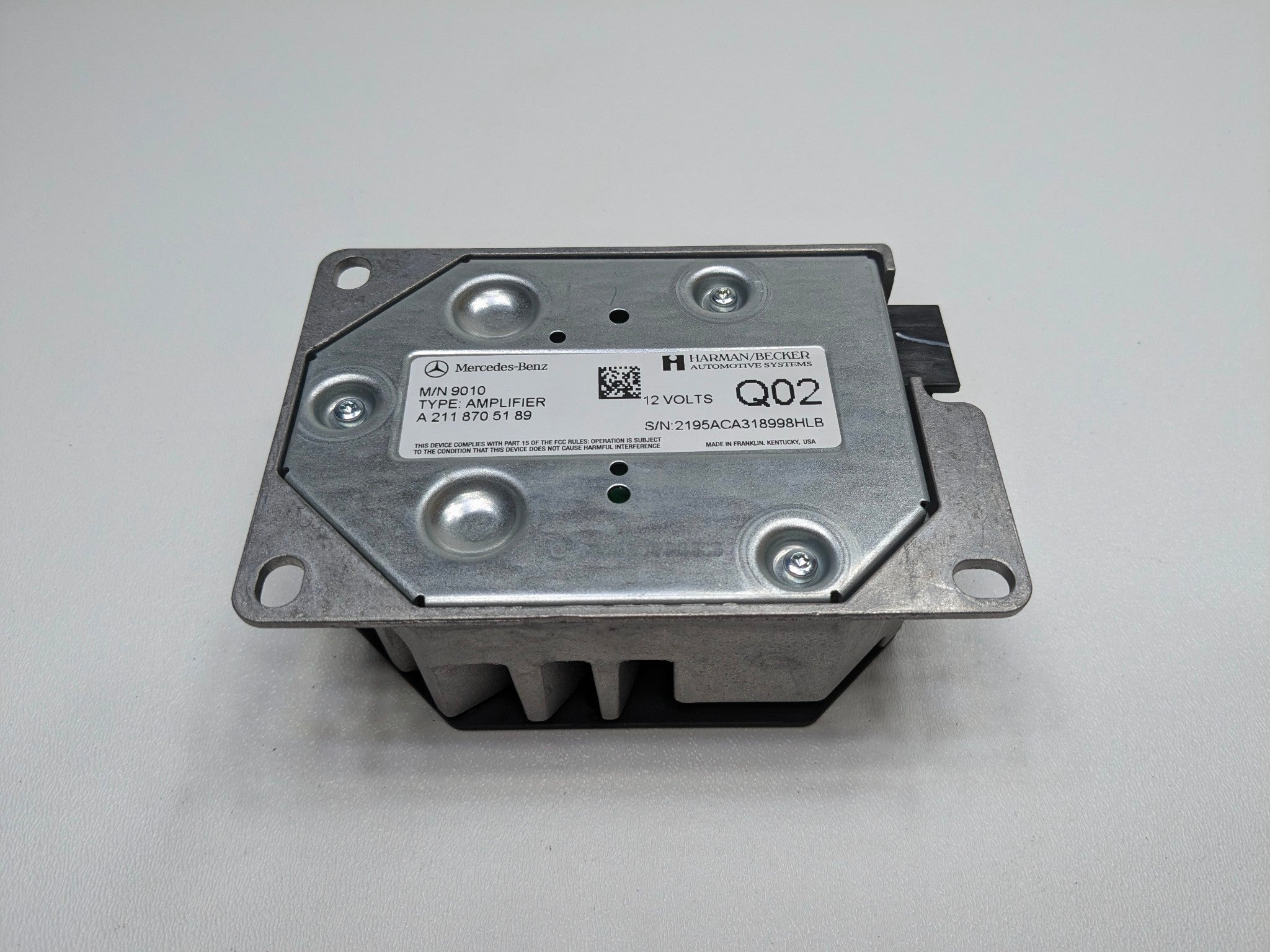 2009 - 2011 OEM MERCEDES-BENZ ML63 SOUND AUDIO SUBWOOFER AMPLIFIER