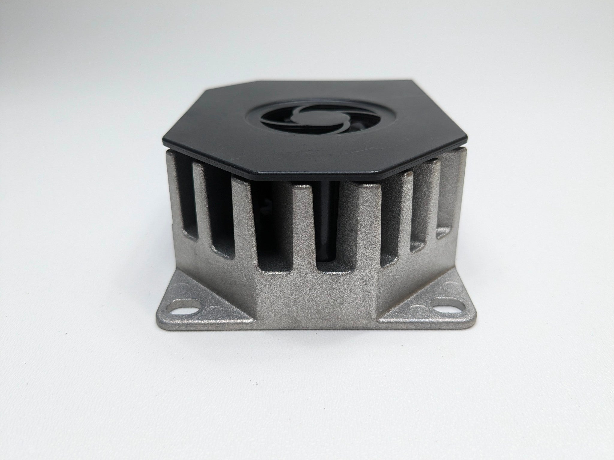 2009 - 2011 OEM MERCEDES-BENZ ML63 SOUND AUDIO SUBWOOFER AMPLIFIER