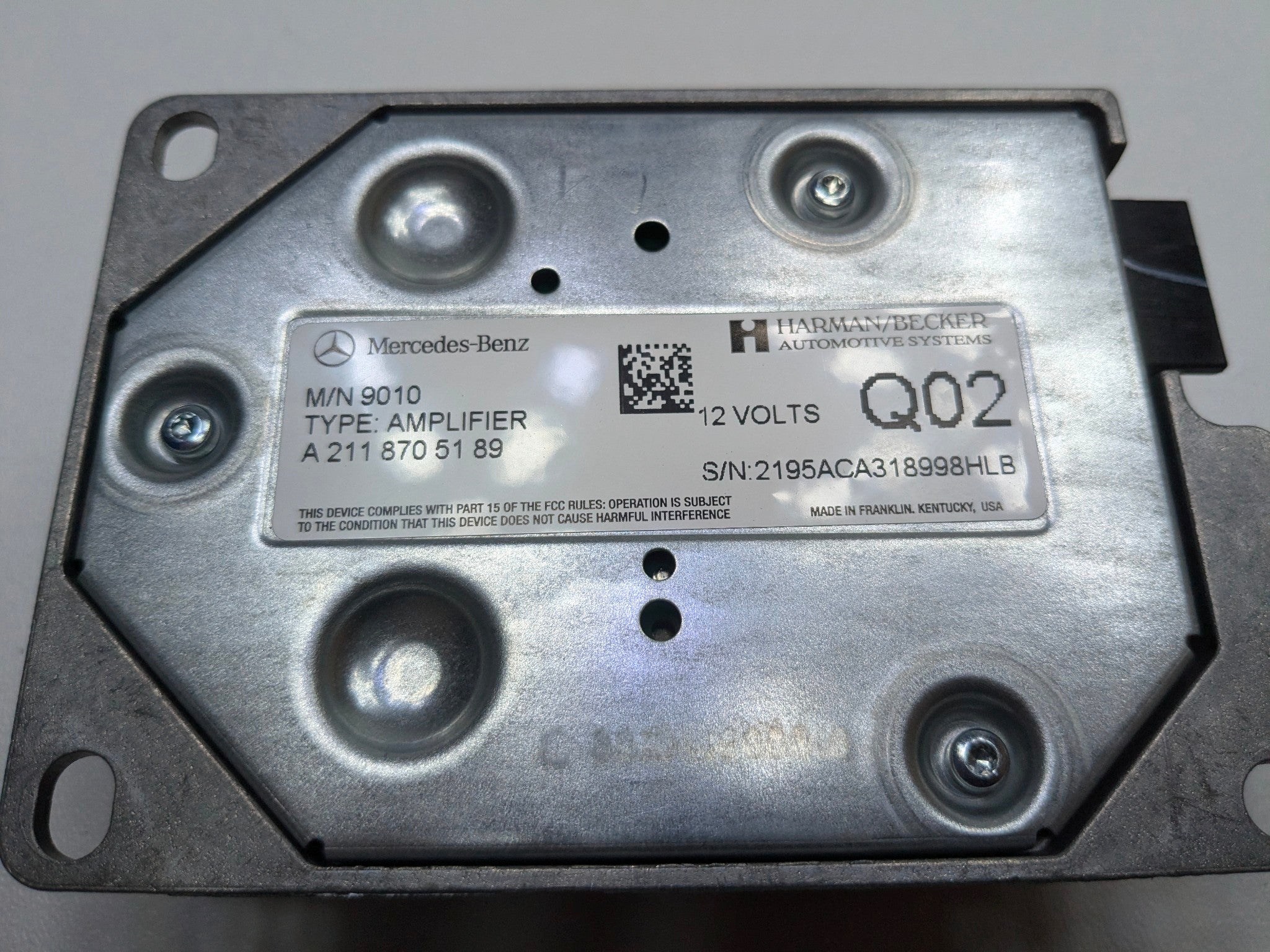 2009 - 2011 OEM MERCEDES-BENZ ML63 SOUND AUDIO SUBWOOFER AMPLIFIER