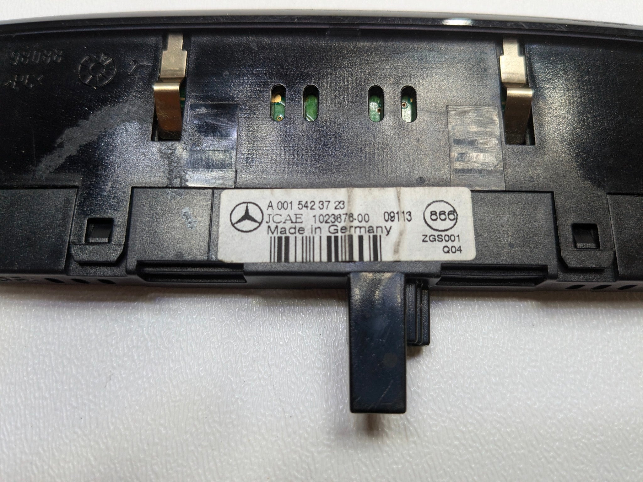 2009 - 2011 OEM MERCEDES-BENZ ML63 PARKING SENSOR DISPLAY FRONT