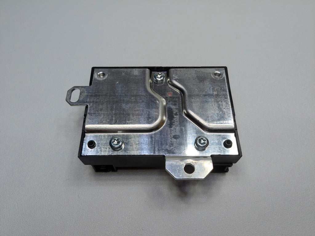 2009 - 2011 OEM MERCEDES-BENZ ML63 FUEL PUMP MOTOR CONTROL MODULE