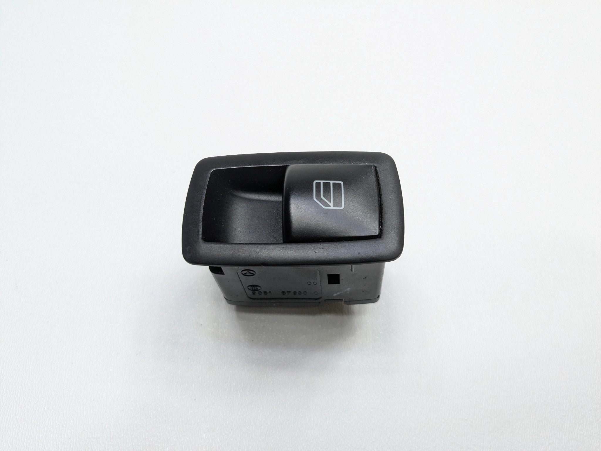 2009 - 2011 OEM MERCEDES-BENZ ML63 REAR LEFT DOOR WINDOW SWITCH BLACK