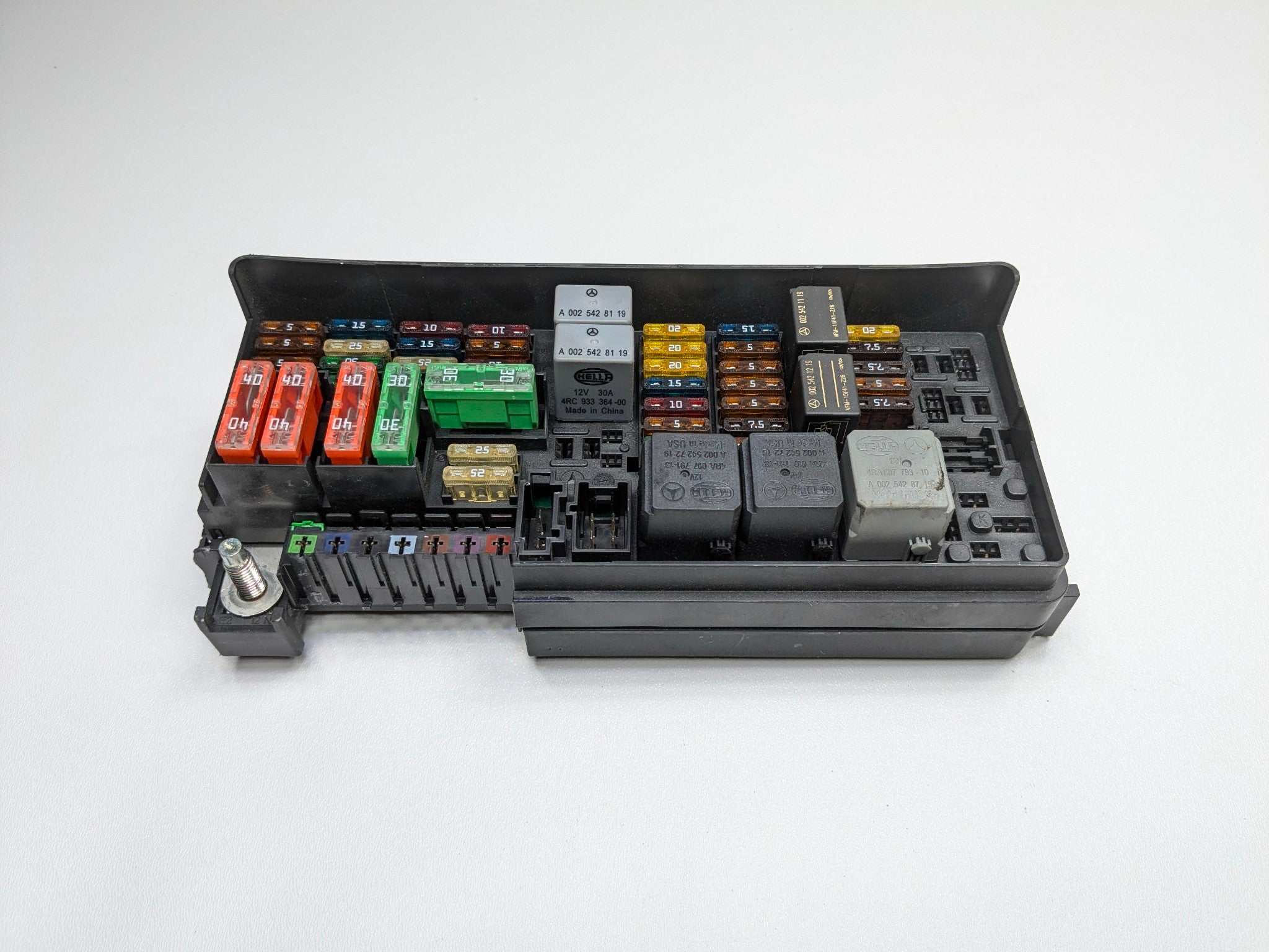 2009 - 2011 OEM MERCEDES-BENZ ML63 REAR RELAY SAM FUSE BOX ASSEMBLY