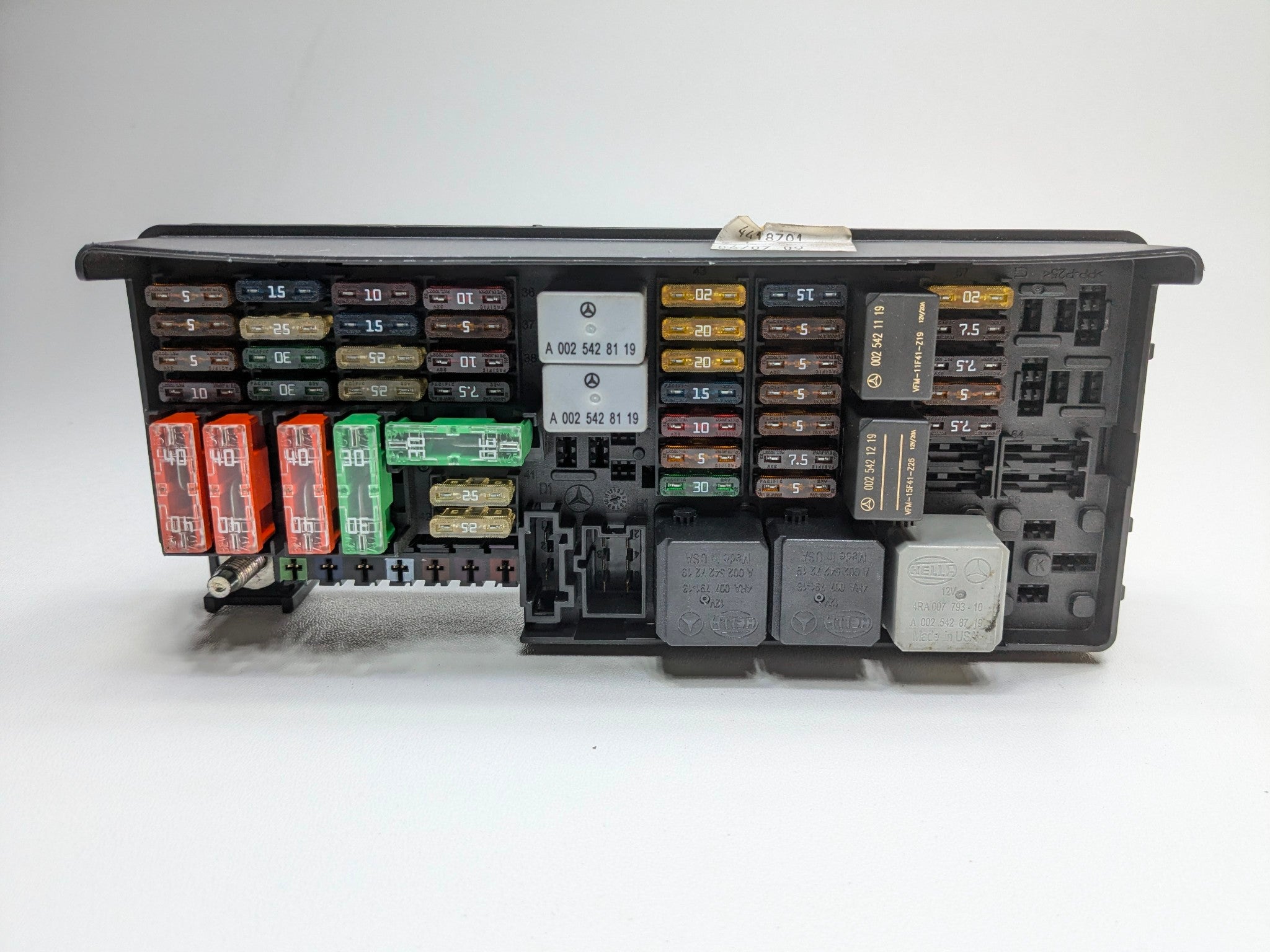2009 - 2011 OEM MERCEDES-BENZ ML63 REAR RELAY SAM FUSE BOX ASSEMBLY
