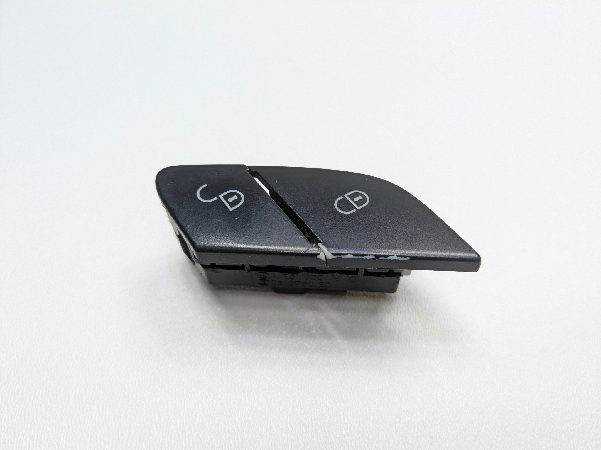 2009 - 2011 OEM MERCEDES-BENZ ML63 FRONT LEFT SIDE DOOR UNLOCK LOCK SWITCH