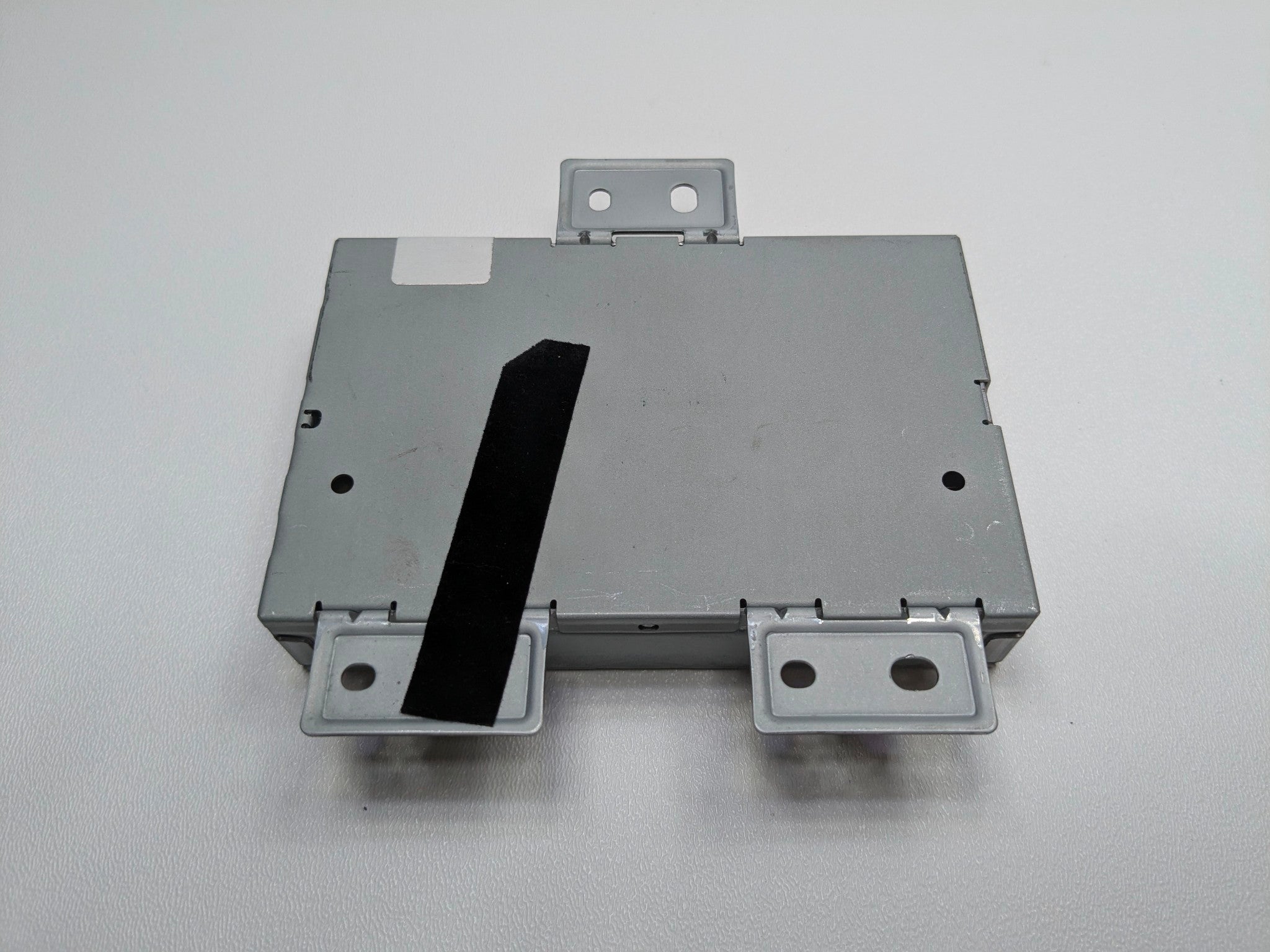 2009 - 2011 OEM MERCEDES-BENZ ML63 MEDIA INTERFACE COMMUNICATION CONTROL MODULE
