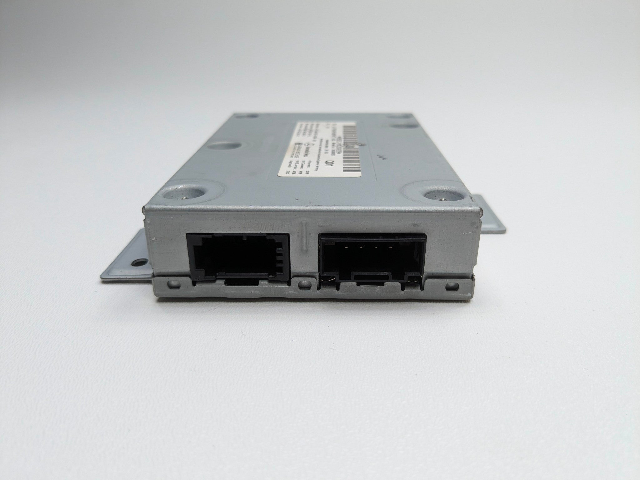 2009 - 2011 OEM MERCEDES-BENZ ML63 MEDIA INTERFACE COMMUNICATION CONTROL MODULE