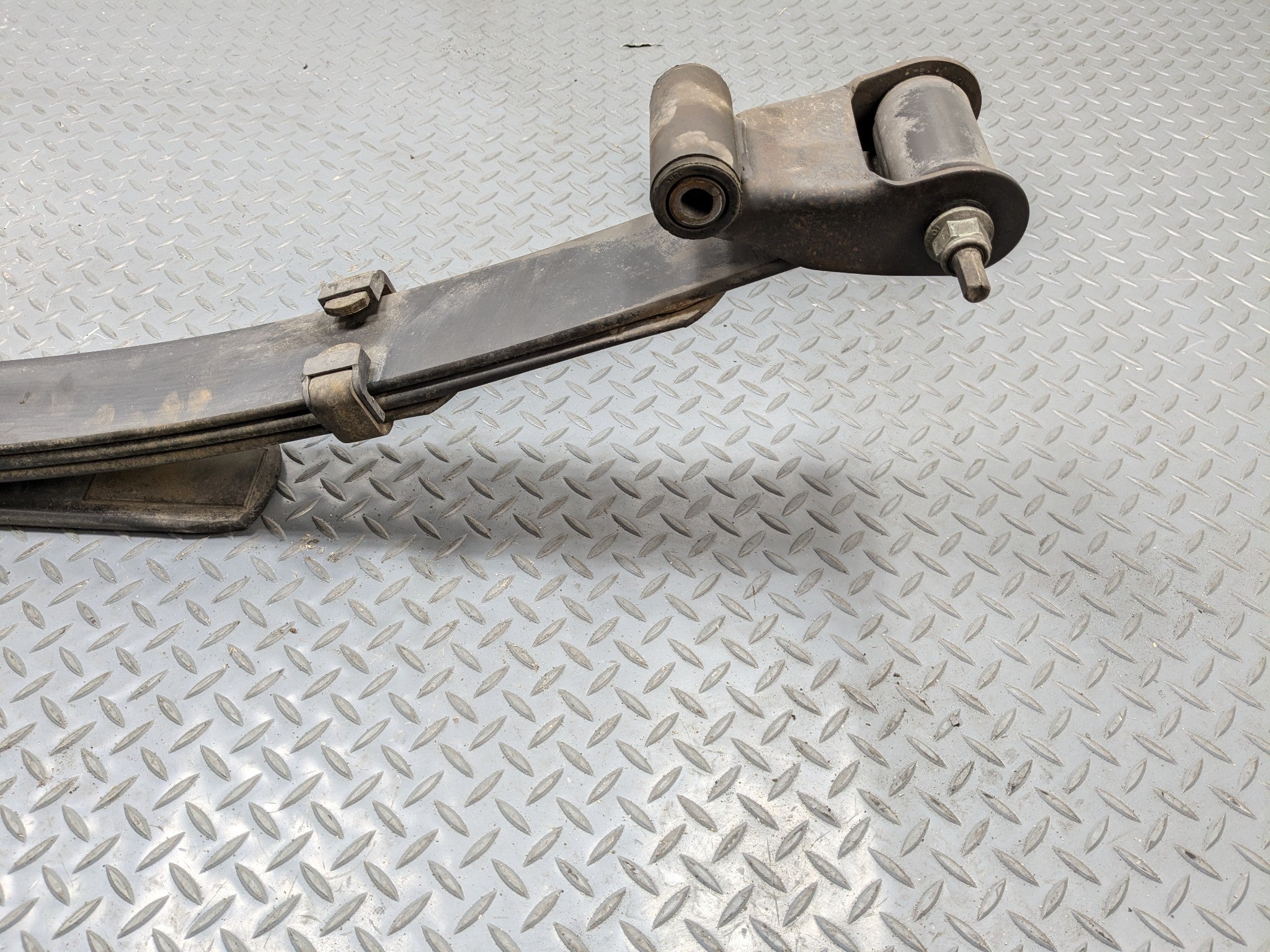 2004 - 2008 OEM FORD F150 REAR LEFT DRIVER SIDE LEAF SPRING ASSEMBLY