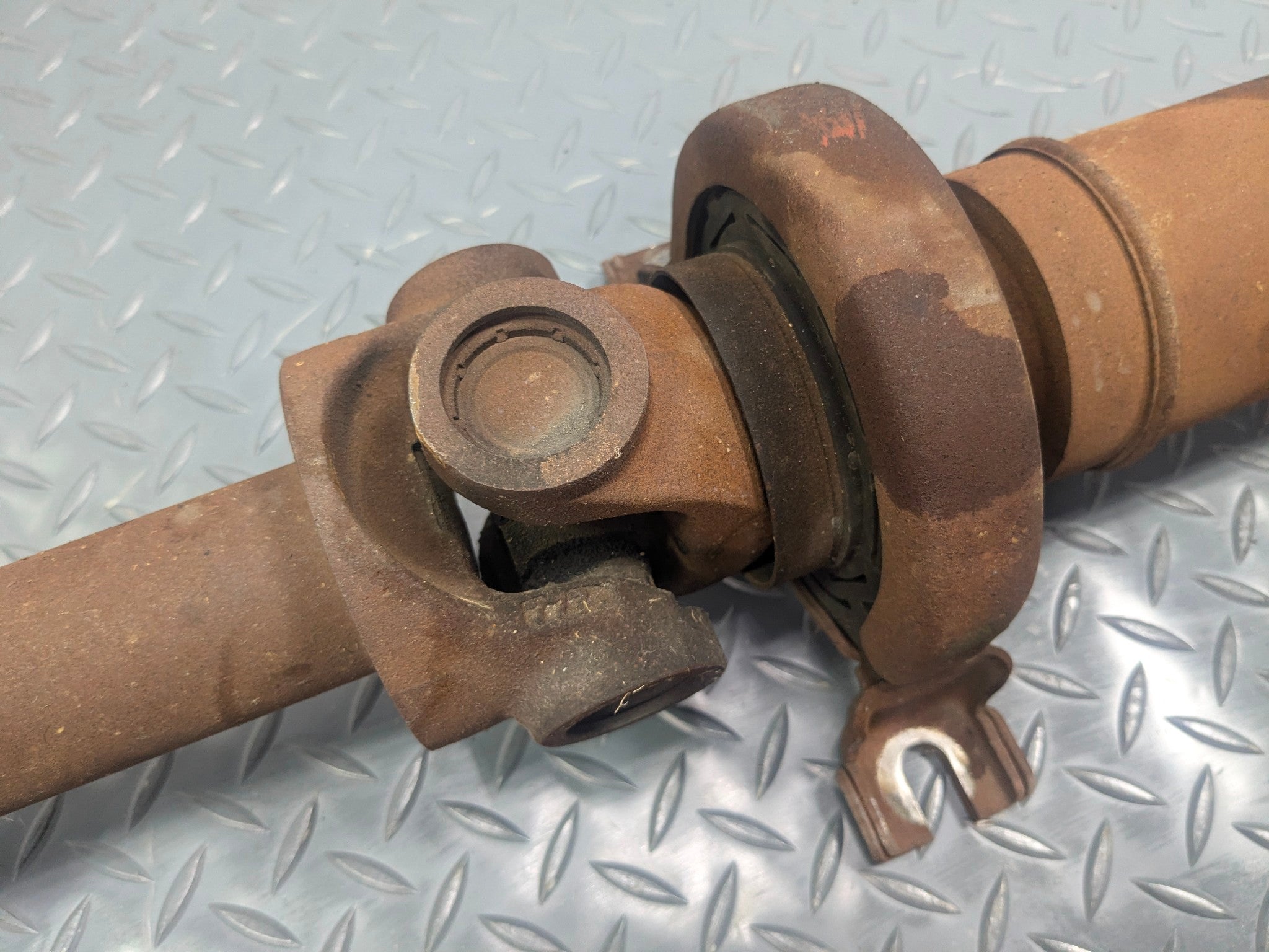 2004 - 2008 OEM FORD F150 REAR DRIVE SHAFT CARDAN PROPELLER ASSEMBLY