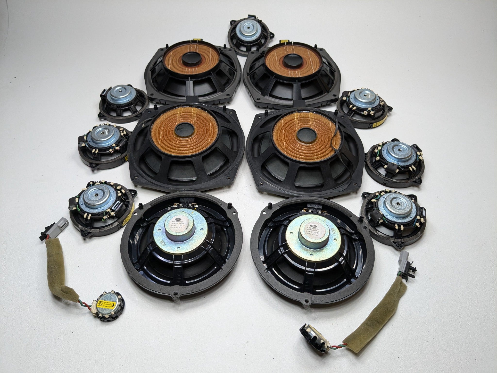 2013 - 2015 OEM JAGUAR XJ FRONT AND REAR AUDIO SOUND SYSTEM SPEAKER SET