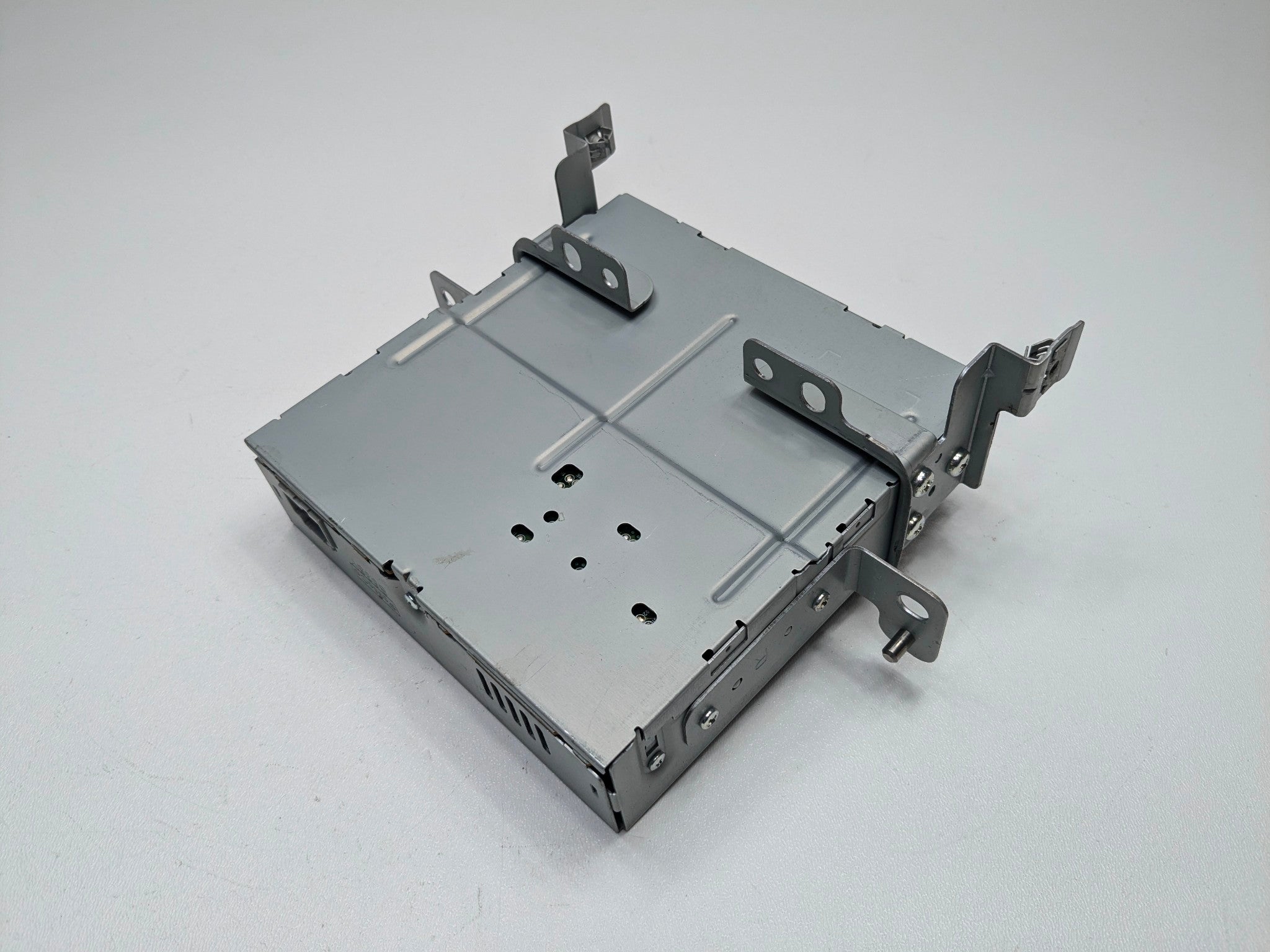 2013 - 2016 OEM LINCOLN MKZ AUDIO EQUIPMENT CD PLAYER AM-FM RADIO RECEIVER UNIT