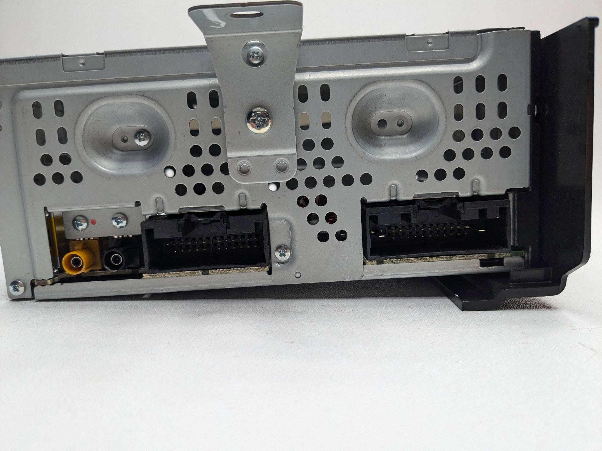 2013 - 2016 OEM LINCOLN MKZ AUDIO AND VISUAL EQUIPMENT RADIO RECEIVER ASSEMBLY