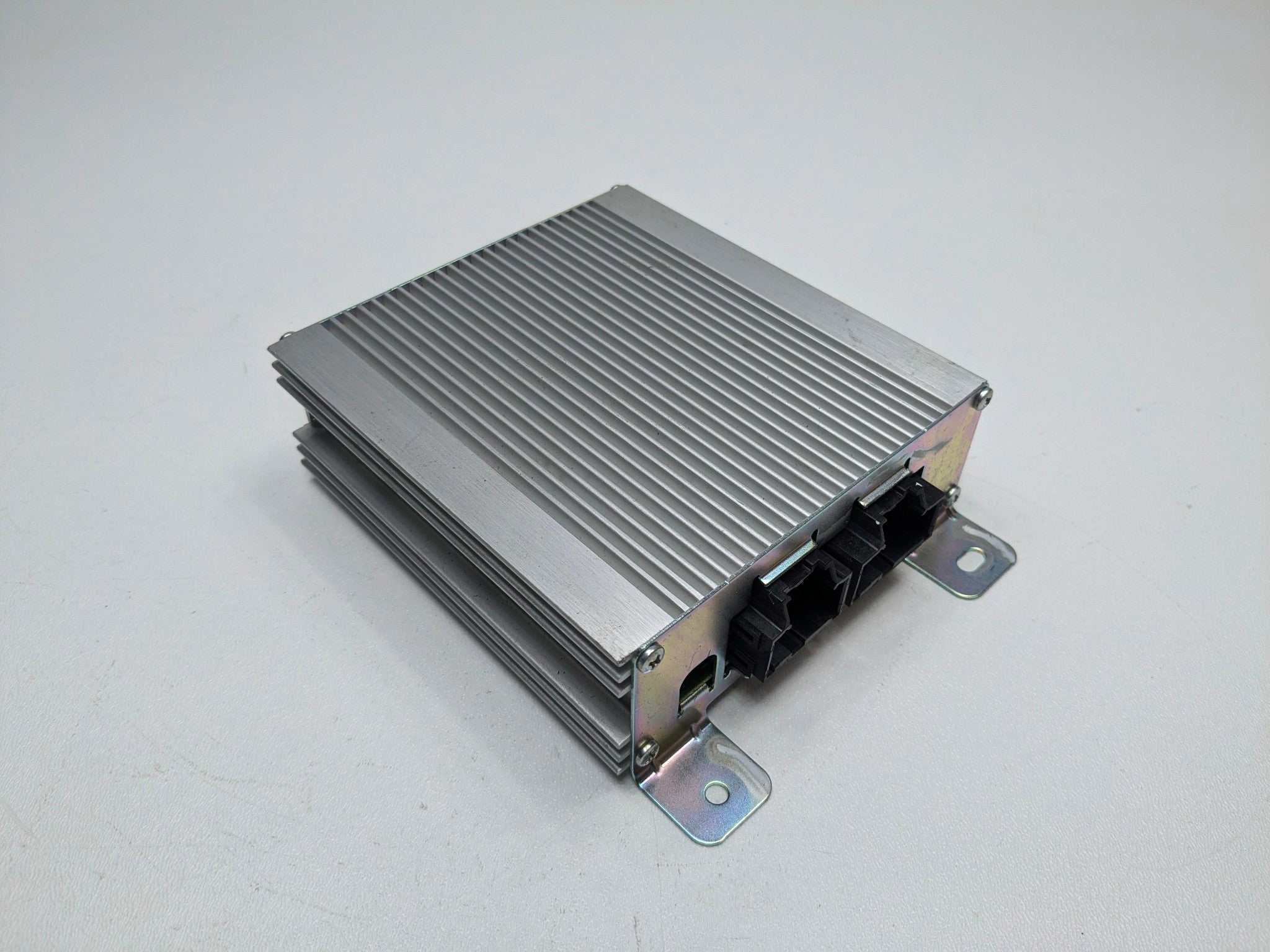 2013 - 2016 OEM LINCOLN MKZ RADIO AUDIO STEREO SOUND SYSTEM AMPLIFIER MODULE
