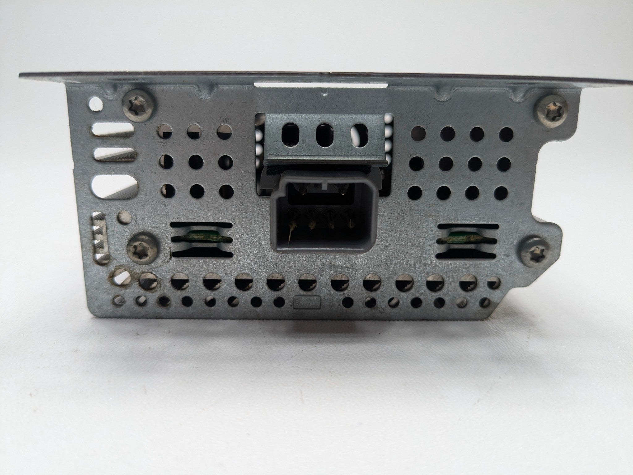 2013 - 2016 OEM LINCOLN MKZ AUDIO RADIO STEREO SOUND SYSTEM AMPLIFIER MODULE