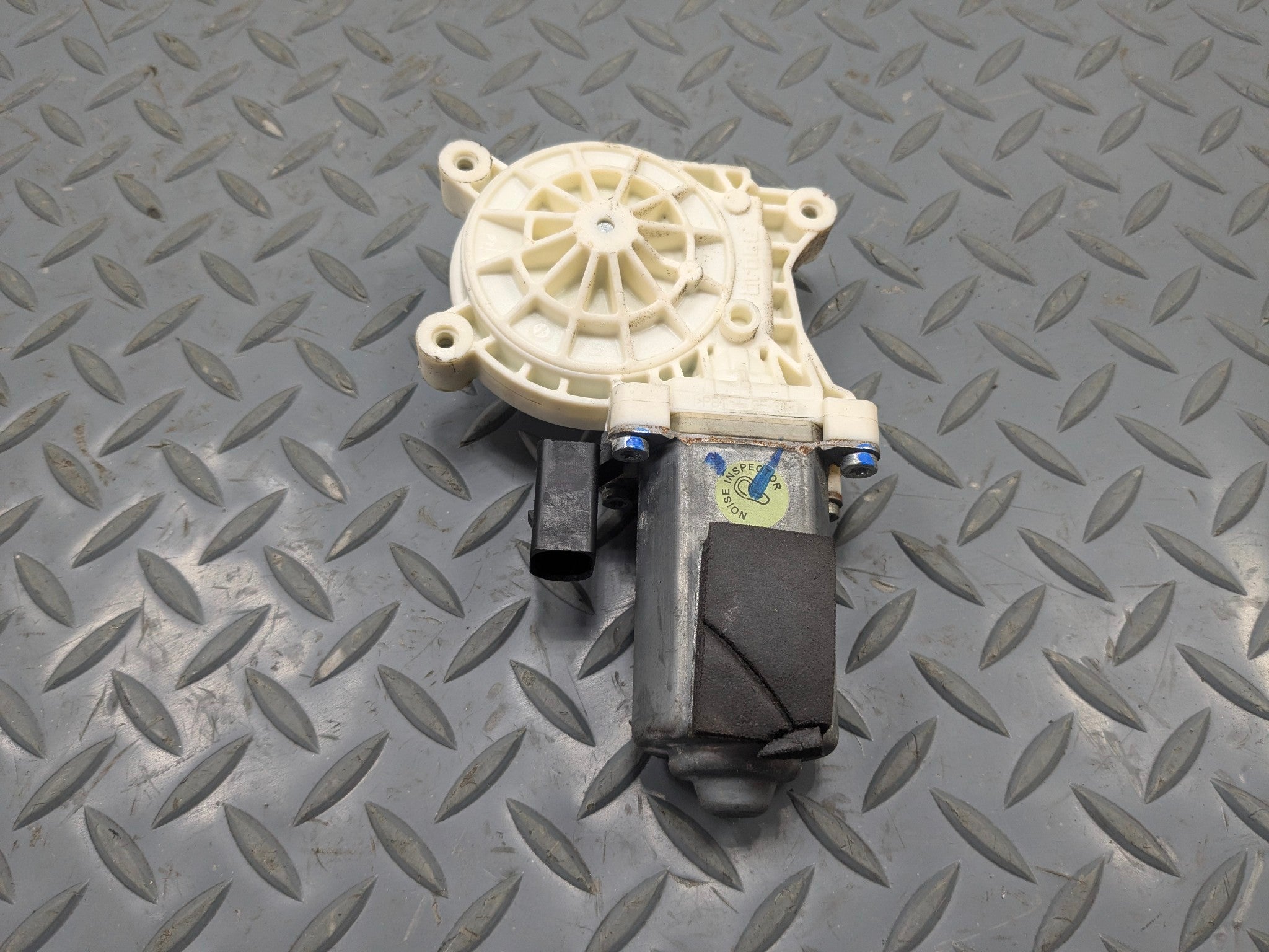 2011 - 2015 OEM FORD EXPLORER REAR LEFT SIDE DOOR POWER WINDOW MOTOR REGULATOR