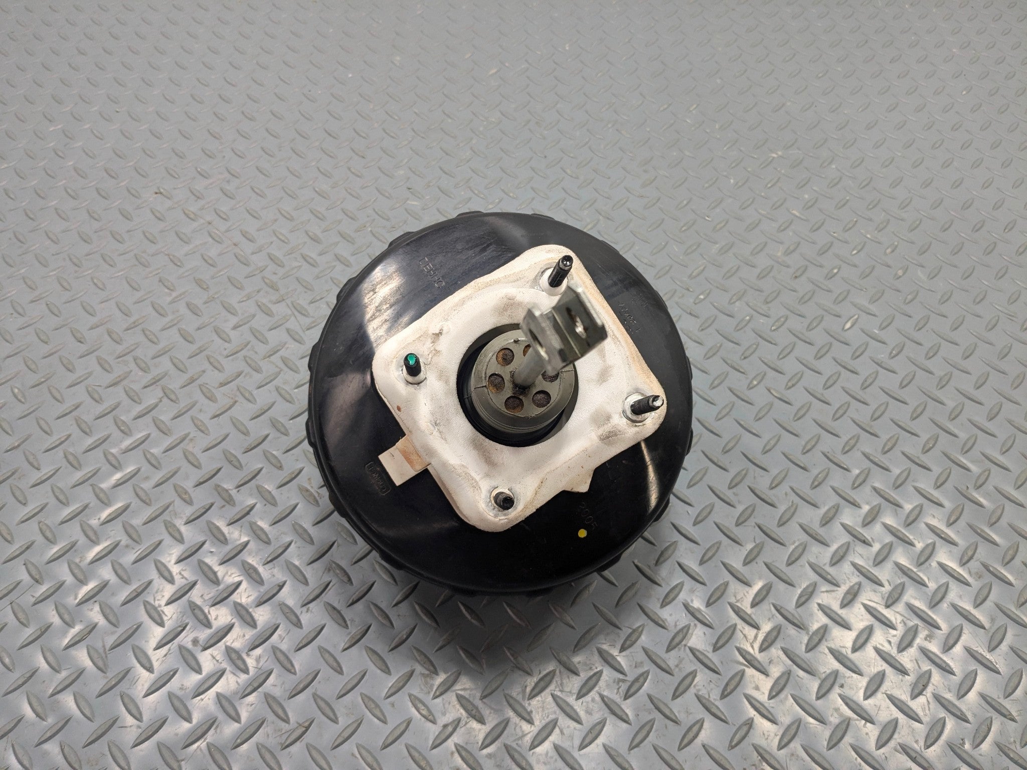 2011 - 2015 OEM FORD EXPLORER POWER BRAKE BOOSTER ASSEMBLY