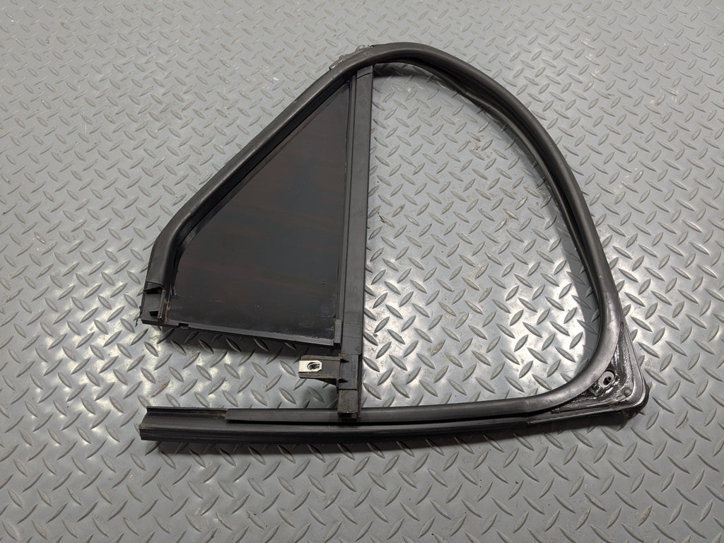 2011 - 2015 OEM FORD EXPLORER REAR LEFT DRIVER SIDE VENT WINDOW GLASS